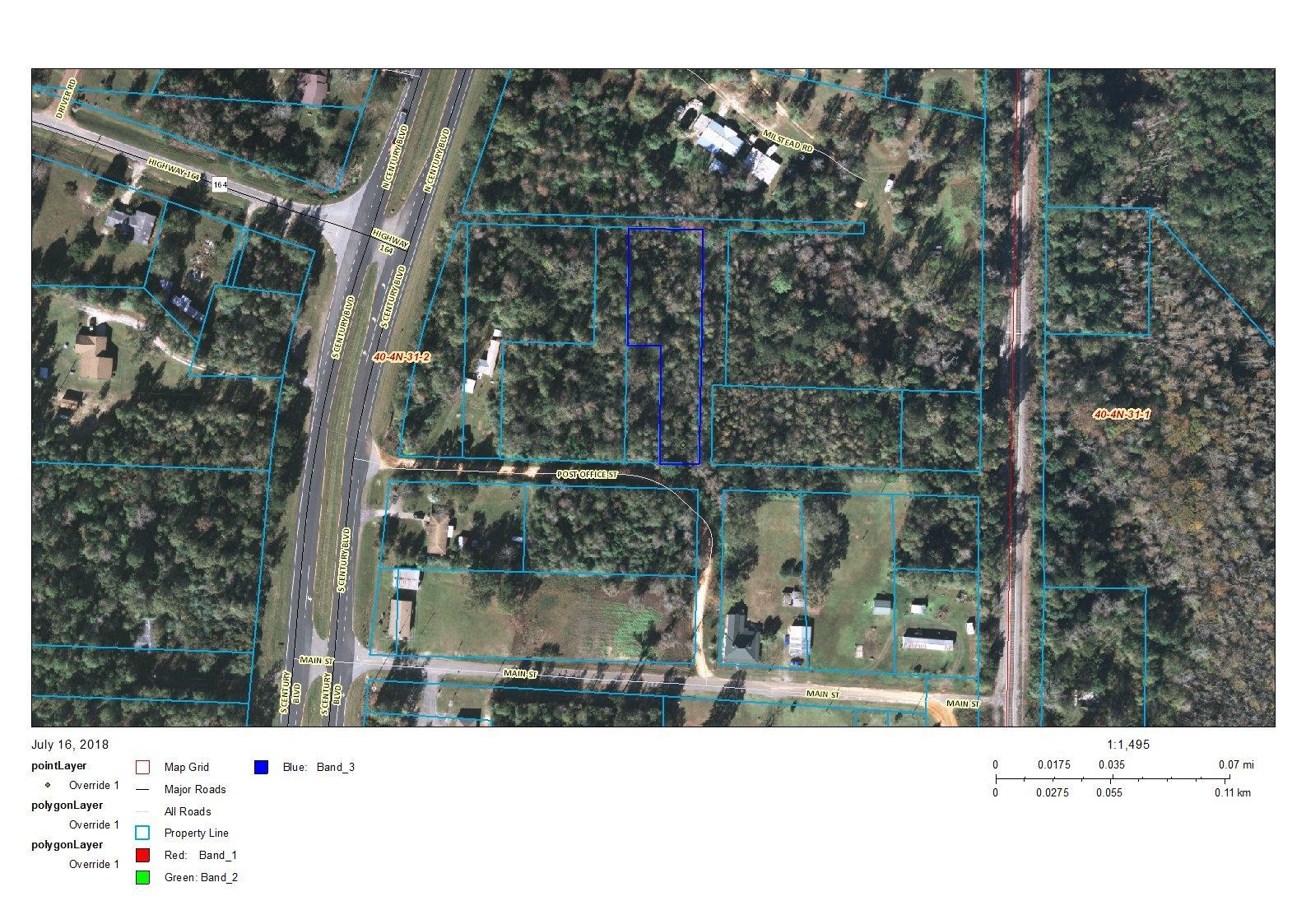 Main image without alt text