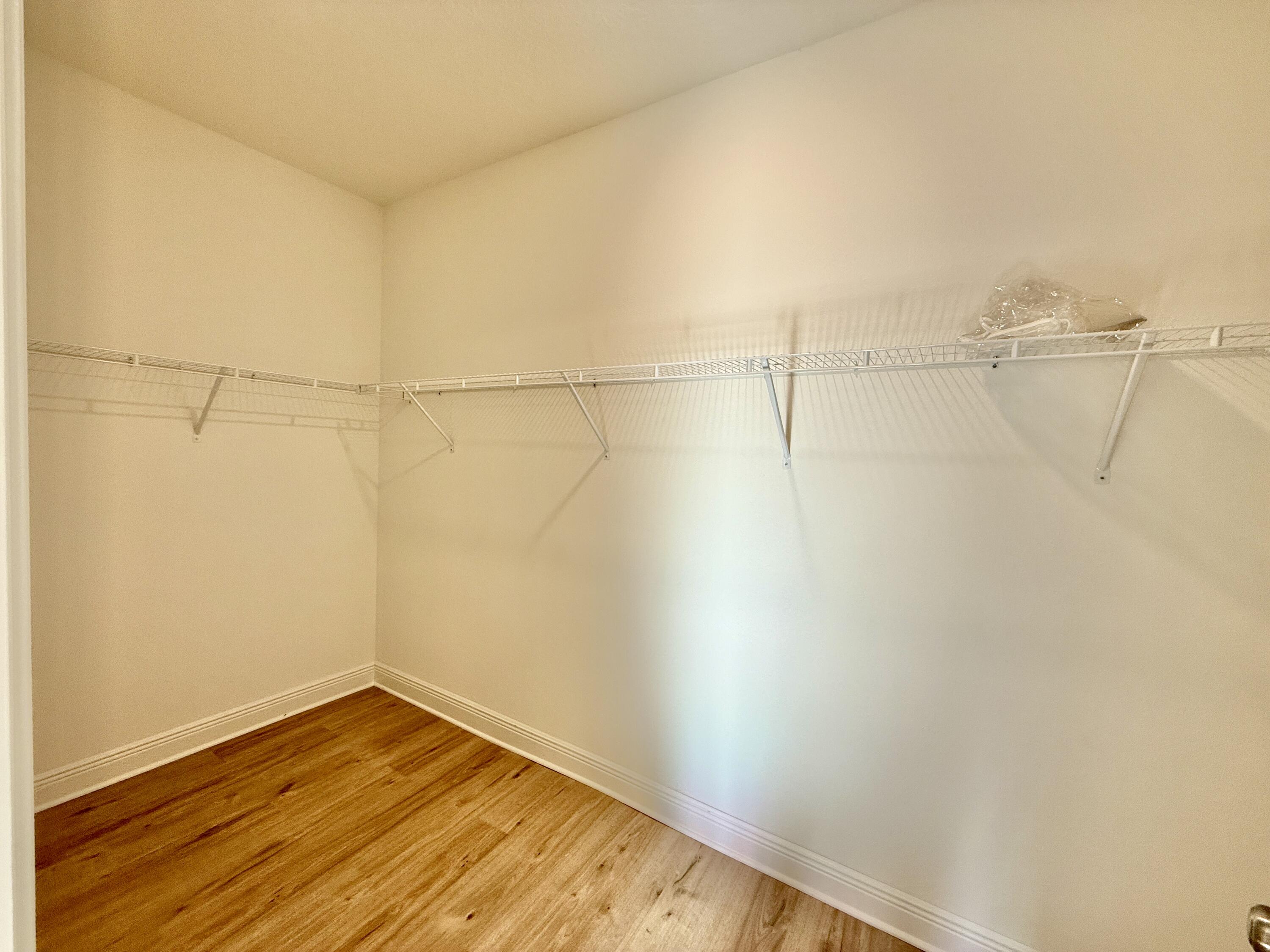 TIERRA VERDE - Residential