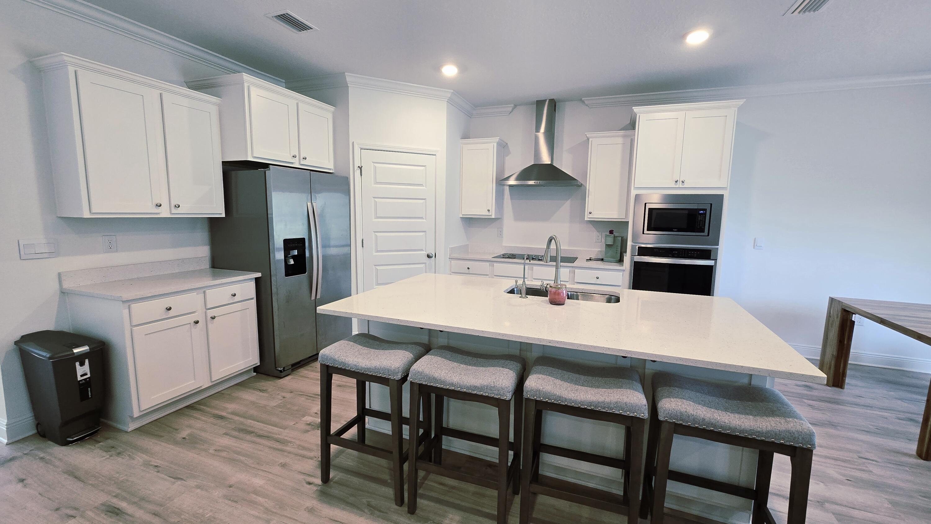 TIERRA VERDE - Residential