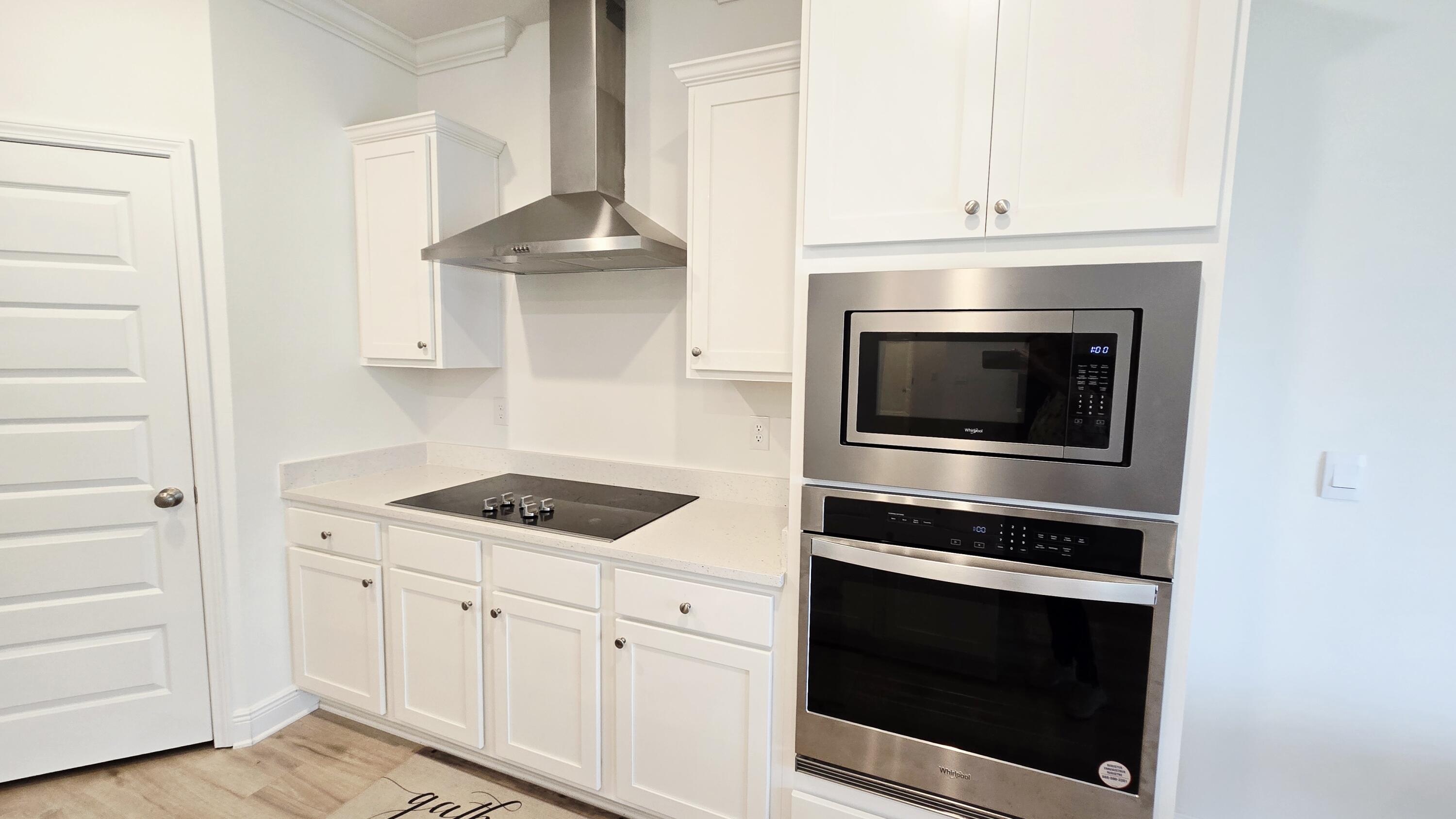 TIERRA VERDE - Residential