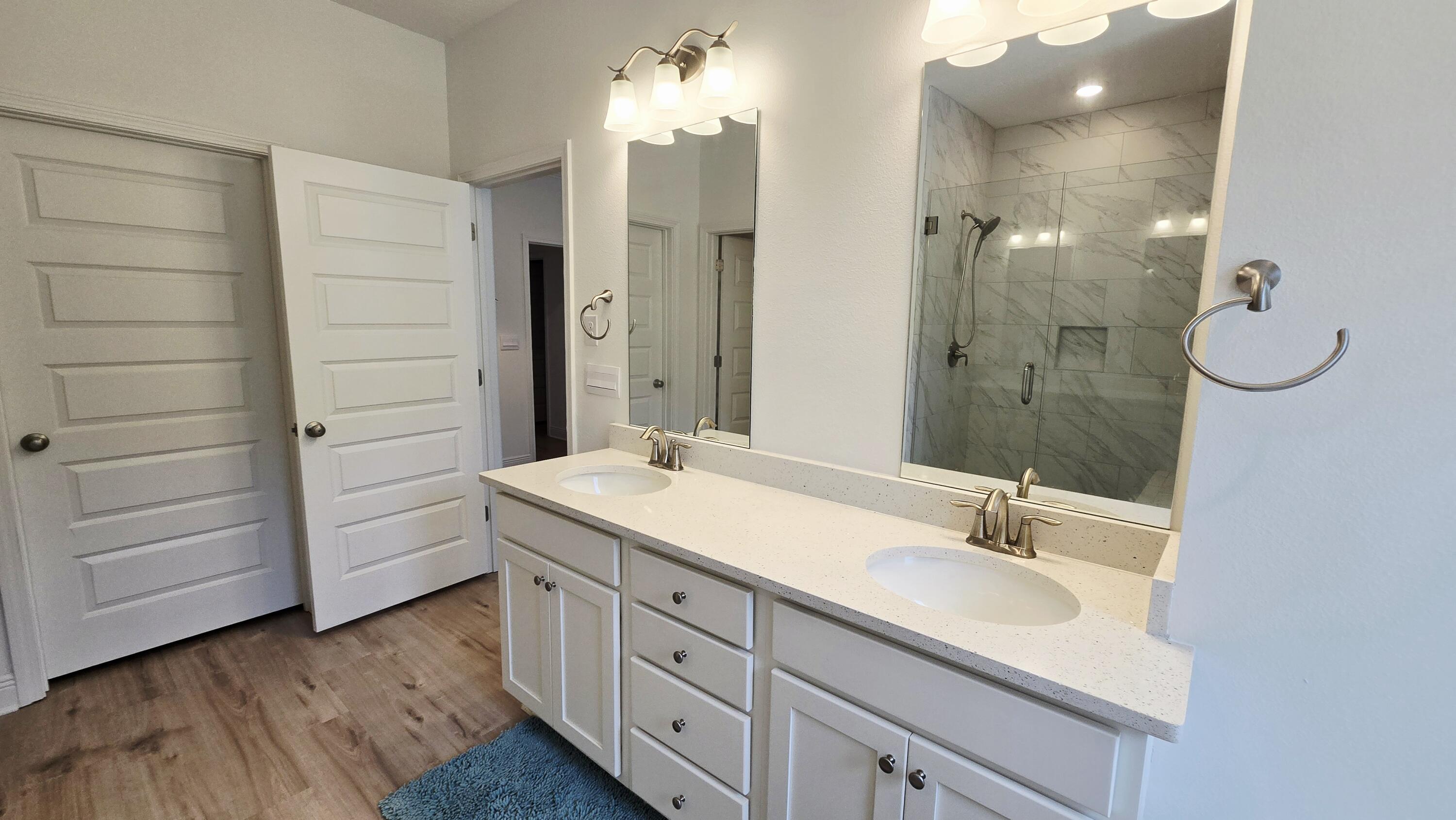 TIERRA VERDE - Residential