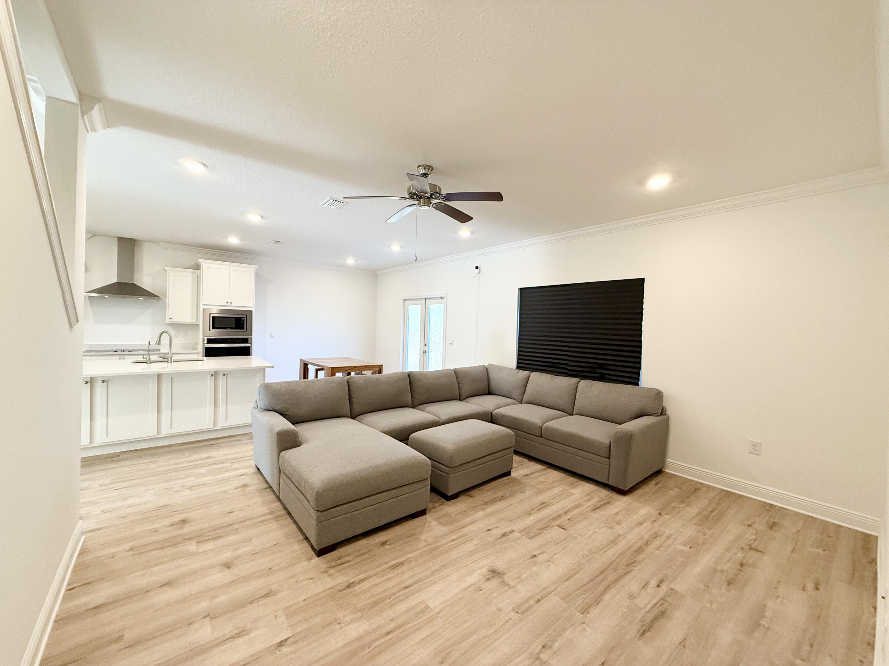 TIERRA VERDE - Residential