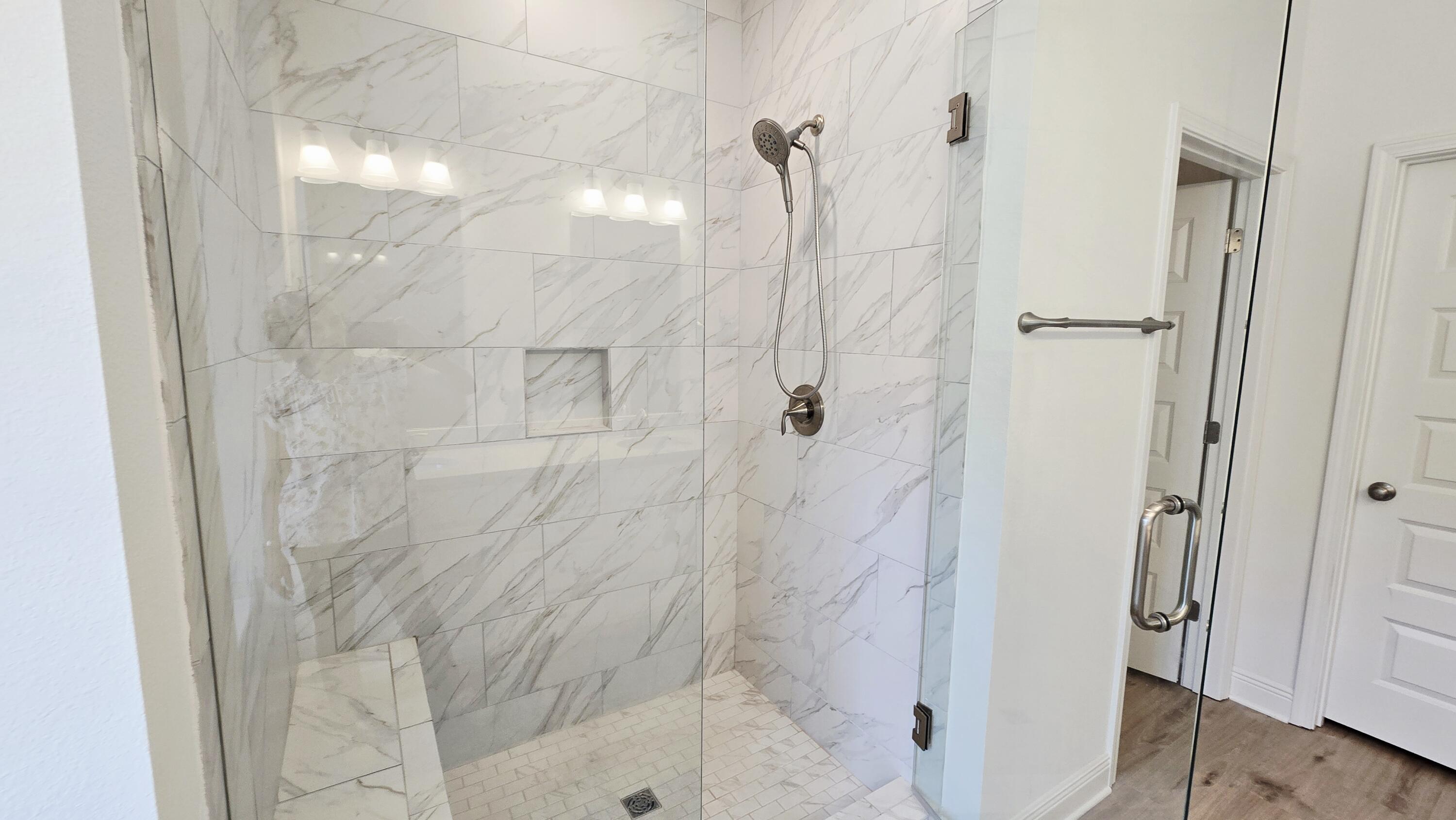 TIERRA VERDE - Residential