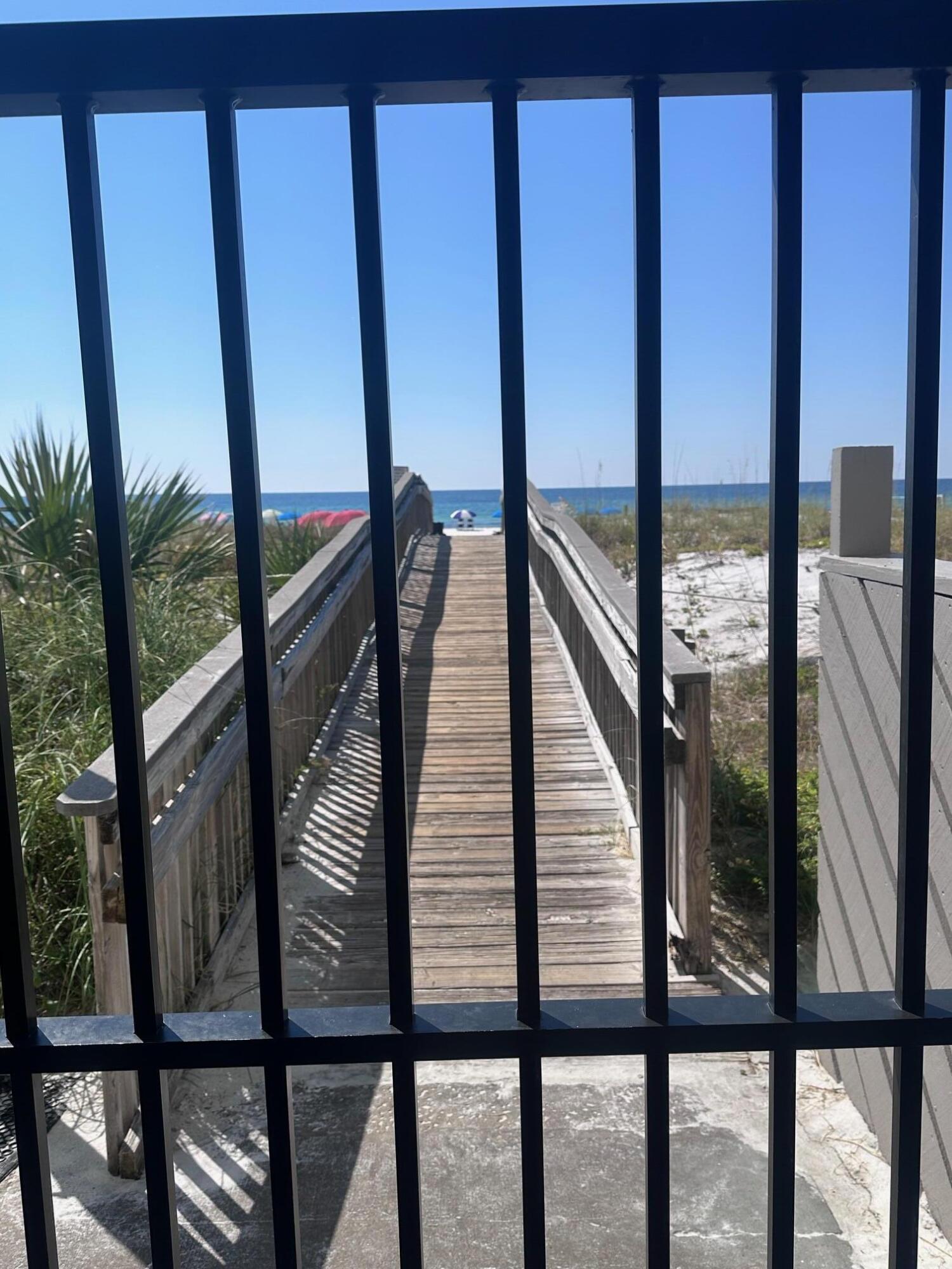 SURF DWELLER CONDO - Residential