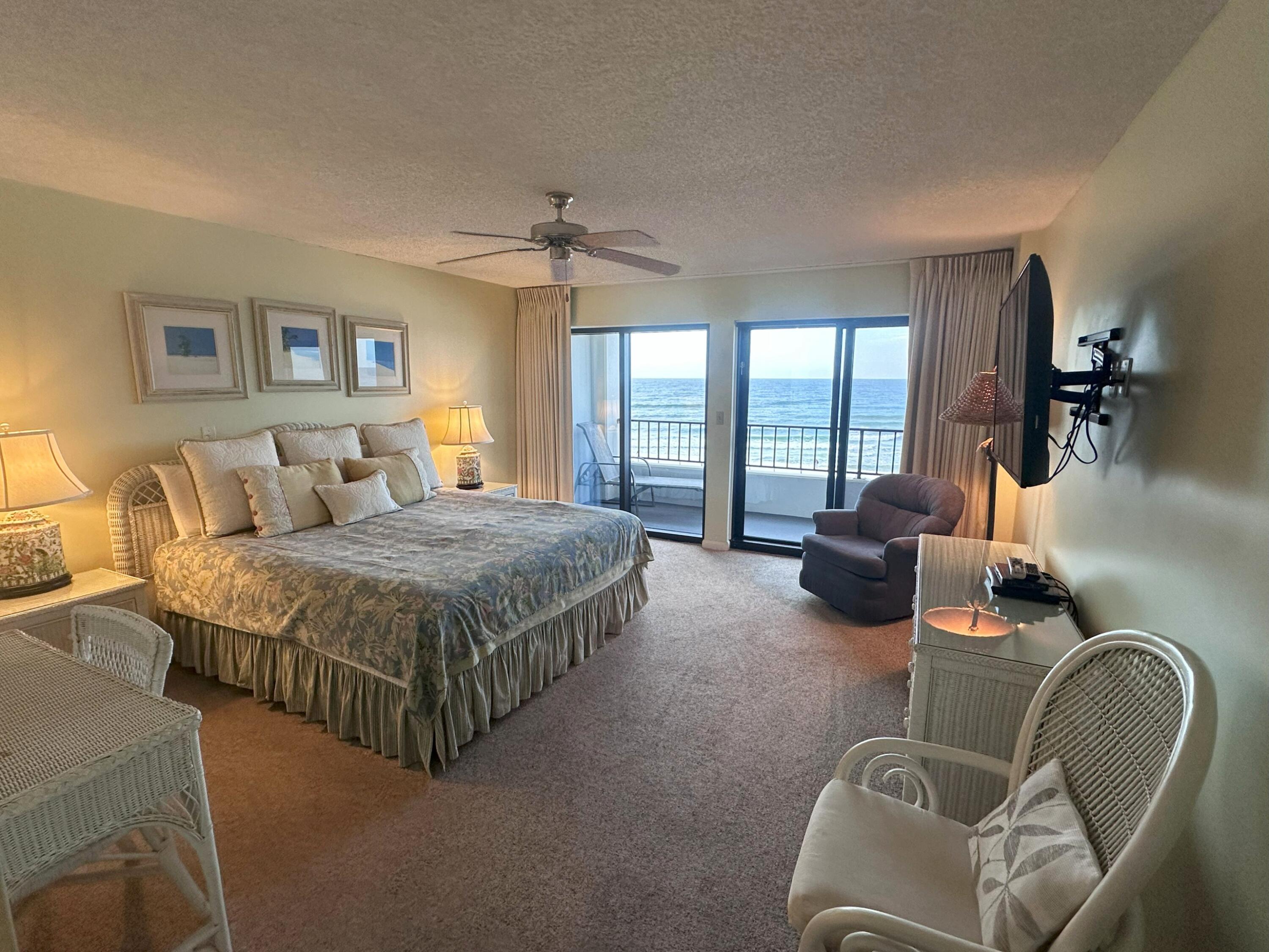 SURF DWELLER CONDO - Residential