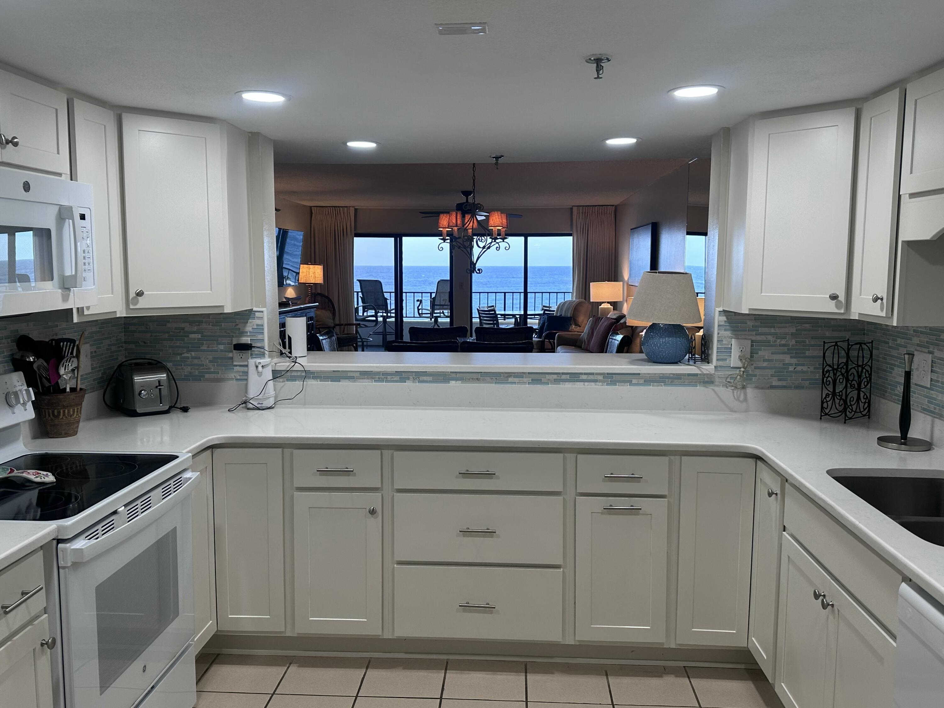 SURF DWELLER CONDO - Residential