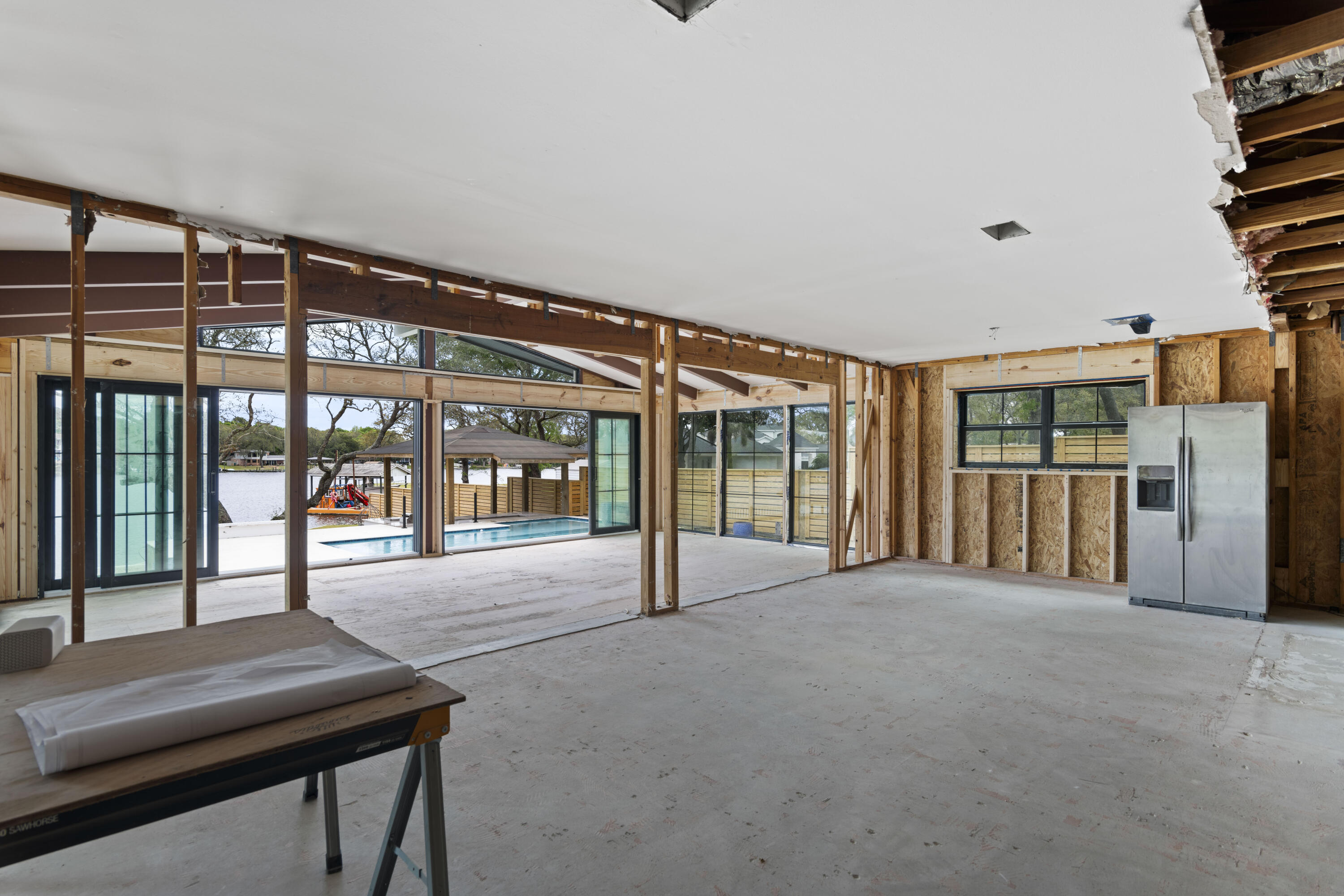 COM NW COR GOV LOT 1 S 464.3FT S 53 DEG E 767.87 FT TO POB N 44 DEG E 250.03 FT TO W/E W ALG W/E 15 - Residential