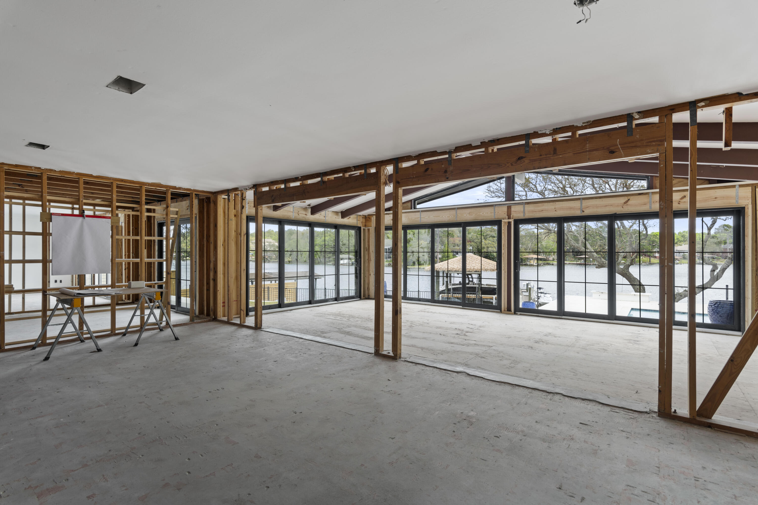 COM NW COR GOV LOT 1 S 464.3FT S 53 DEG E 767.87 FT TO POB N 44 DEG E 250.03 FT TO W/E W ALG W/E 15 - Residential