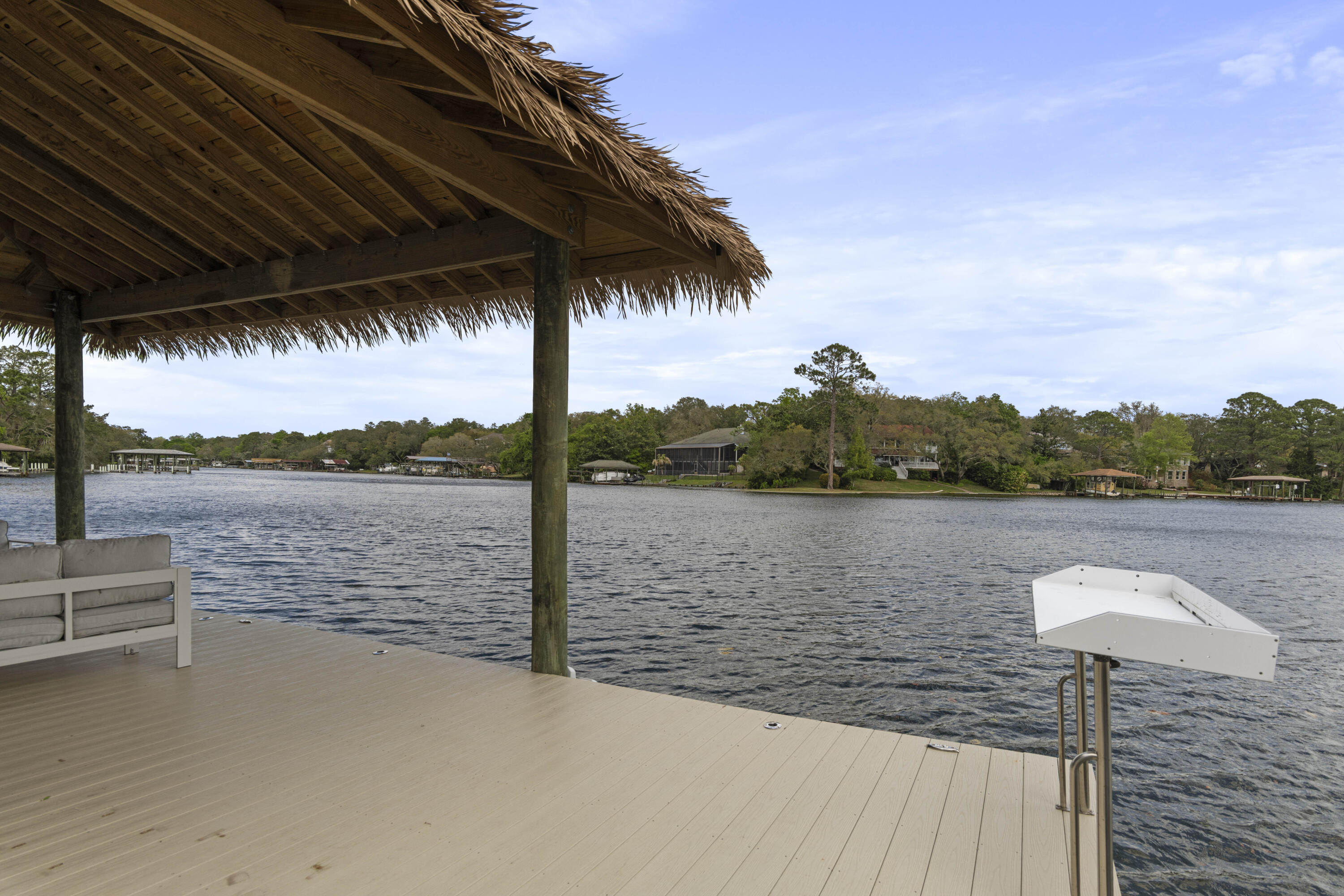 COM NW COR GOV LOT 1 S 464.3FT S 53 DEG E 767.87 FT TO POB N 44 DEG E 250.03 FT TO W/E W ALG W/E 15 - Residential