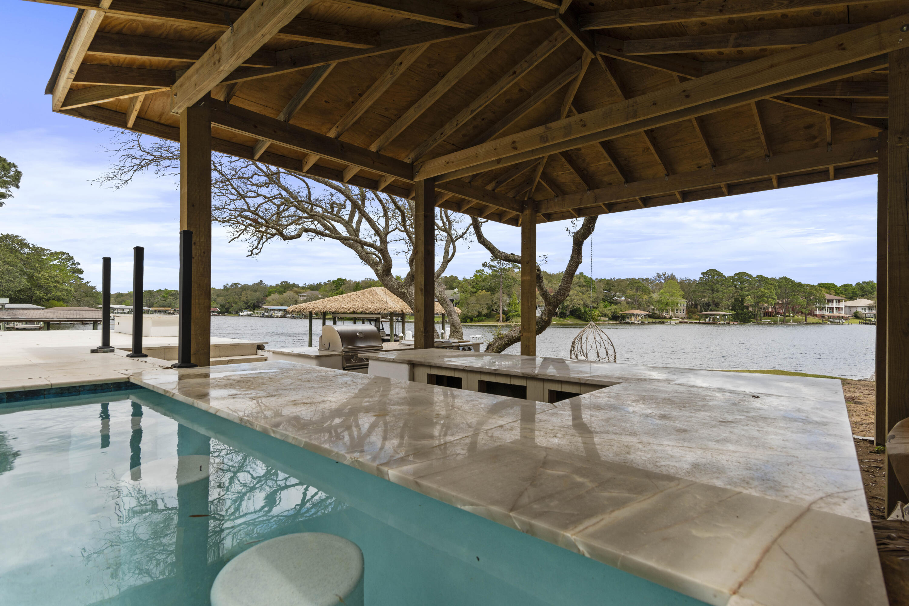 COM NW COR GOV LOT 1 S 464.3FT S 53 DEG E 767.87 FT TO POB N 44 DEG E 250.03 FT TO W/E W ALG W/E 15 - Residential