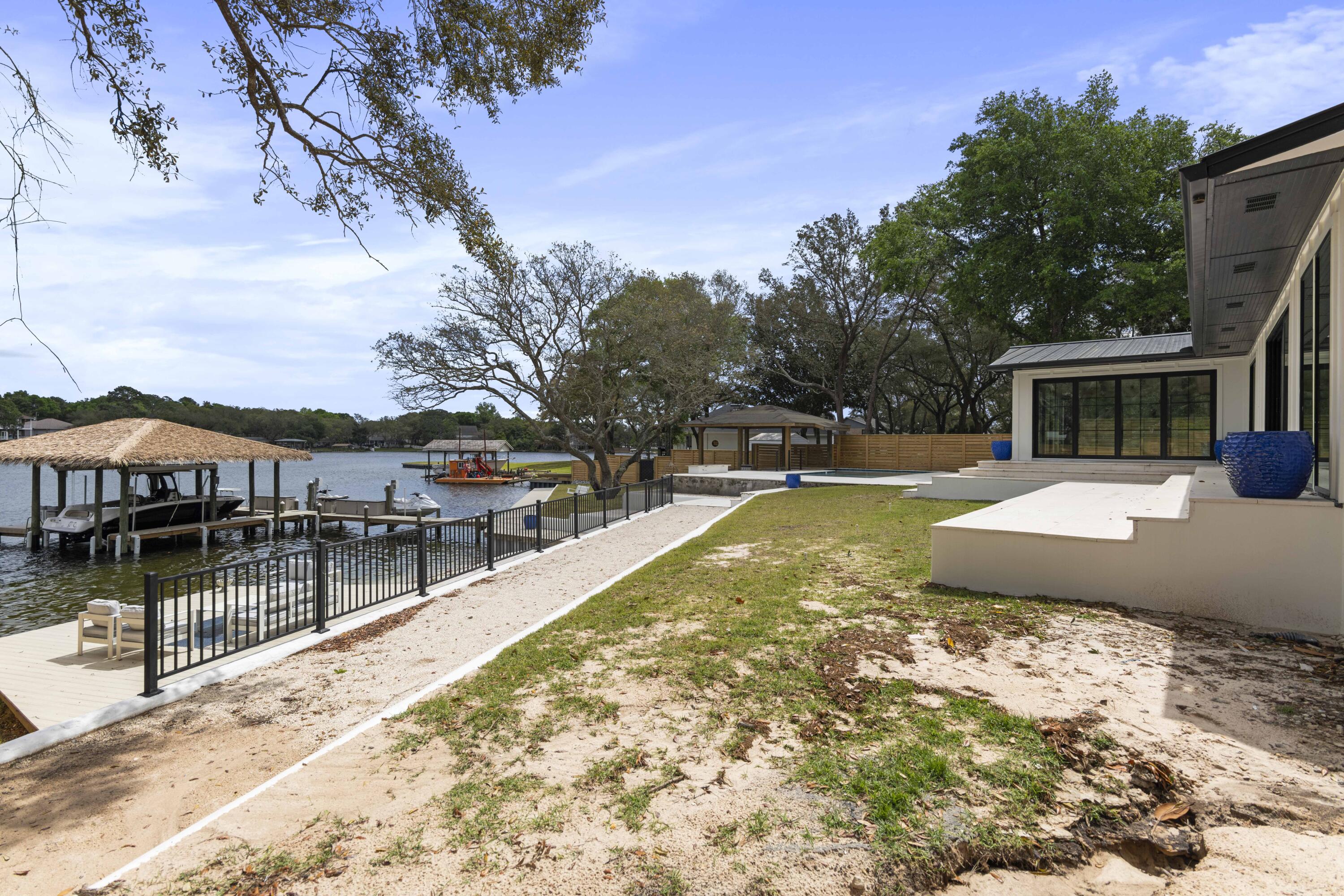 COM NW COR GOV LOT 1 S 464.3FT S 53 DEG E 767.87 FT TO POB N 44 DEG E 250.03 FT TO W/E W ALG W/E 15 - Residential