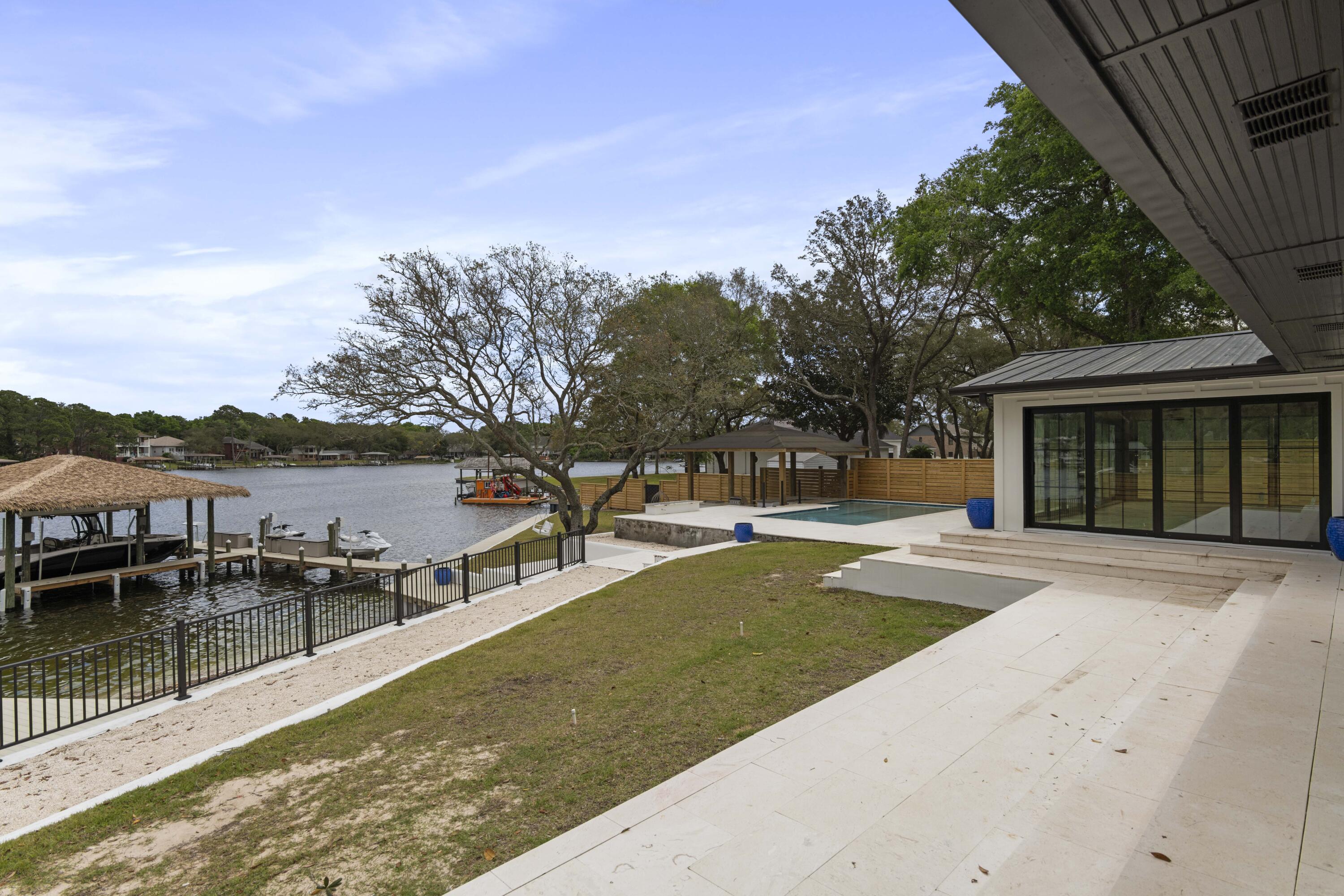 COM NW COR GOV LOT 1 S 464.3FT S 53 DEG E 767.87 FT TO POB N 44 DEG E 250.03 FT TO W/E W ALG W/E 15 - Residential