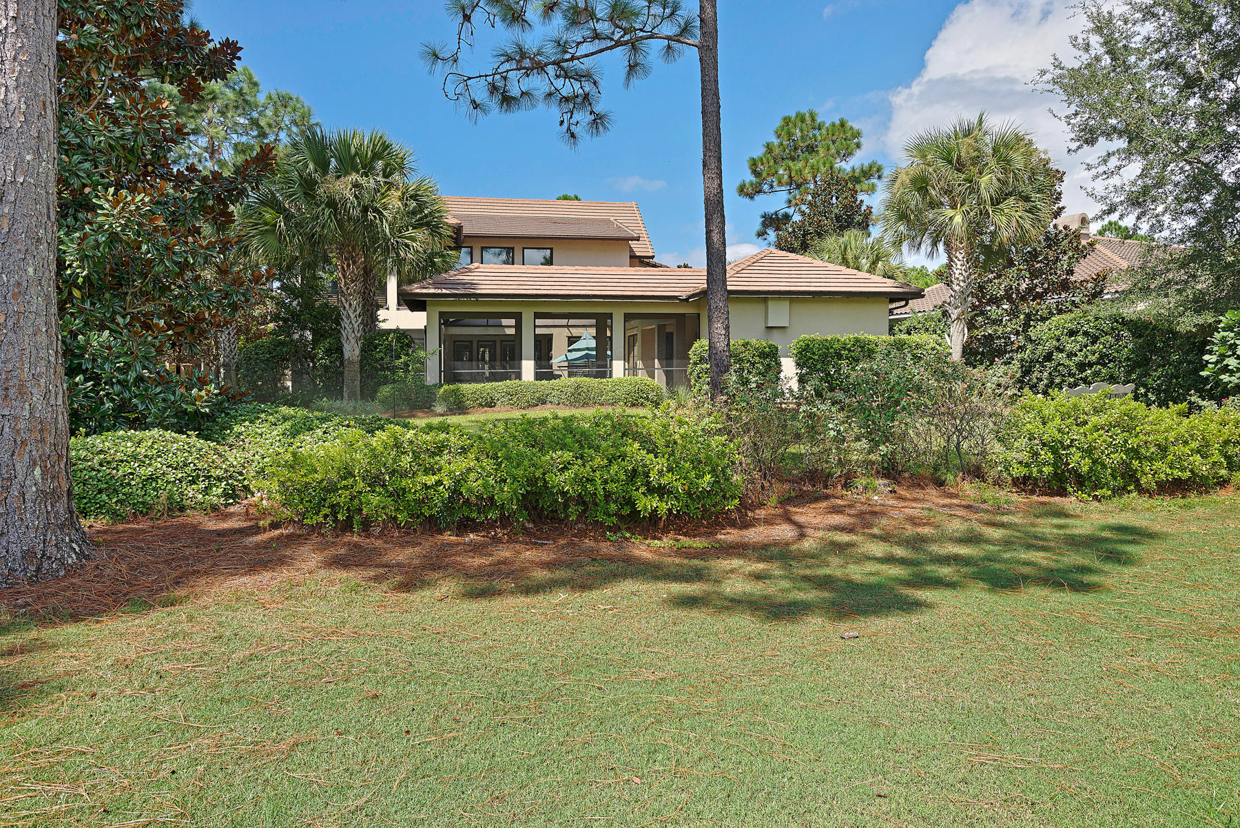 ISLAND GREEN - Residential