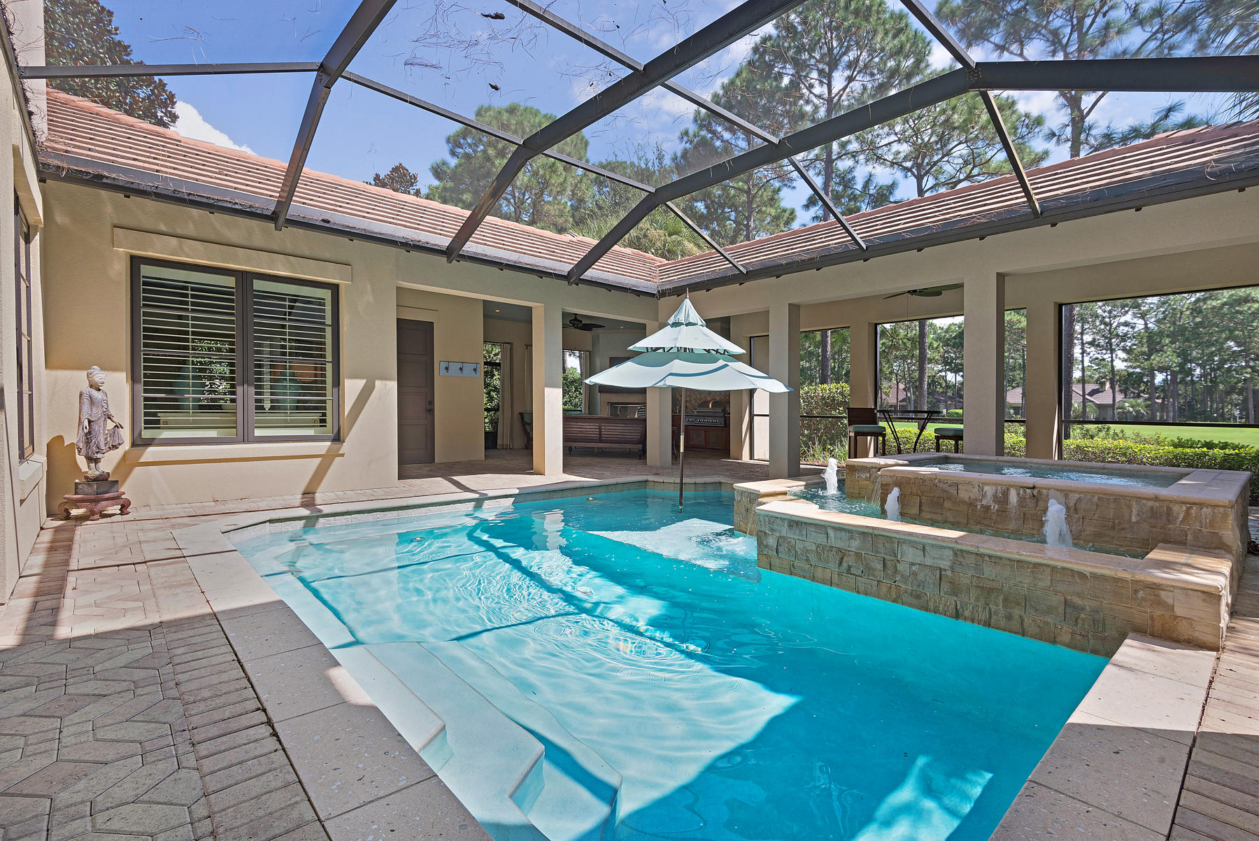 ISLAND GREEN - Residential