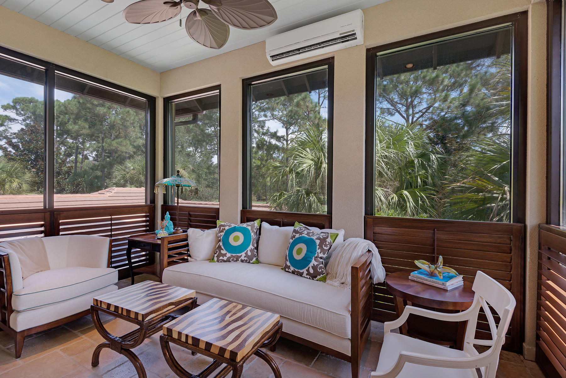 ISLAND GREEN - Residential