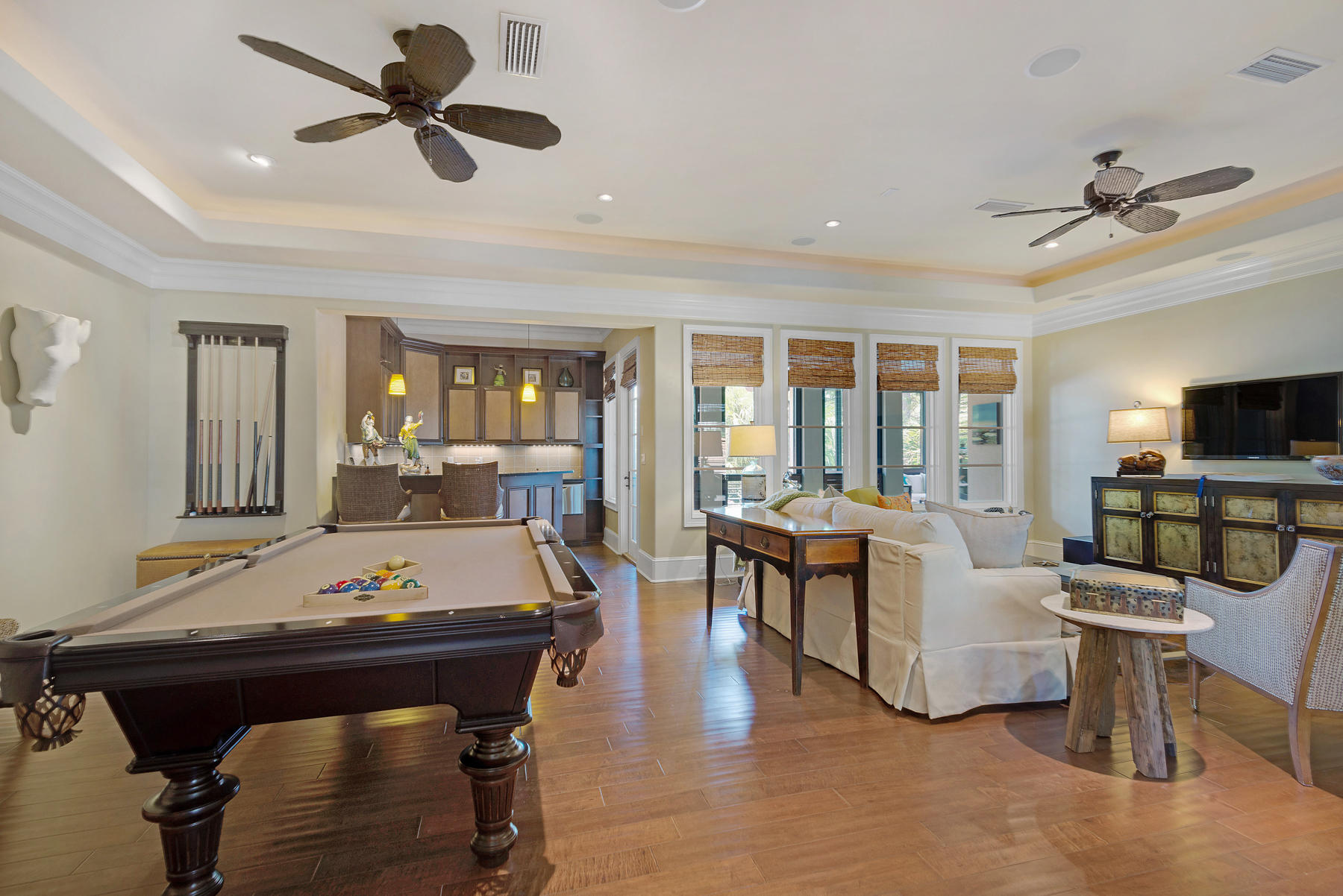 ISLAND GREEN - Residential