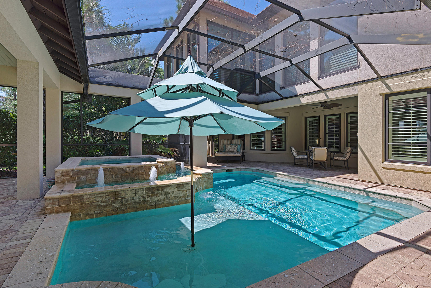 ISLAND GREEN - Residential