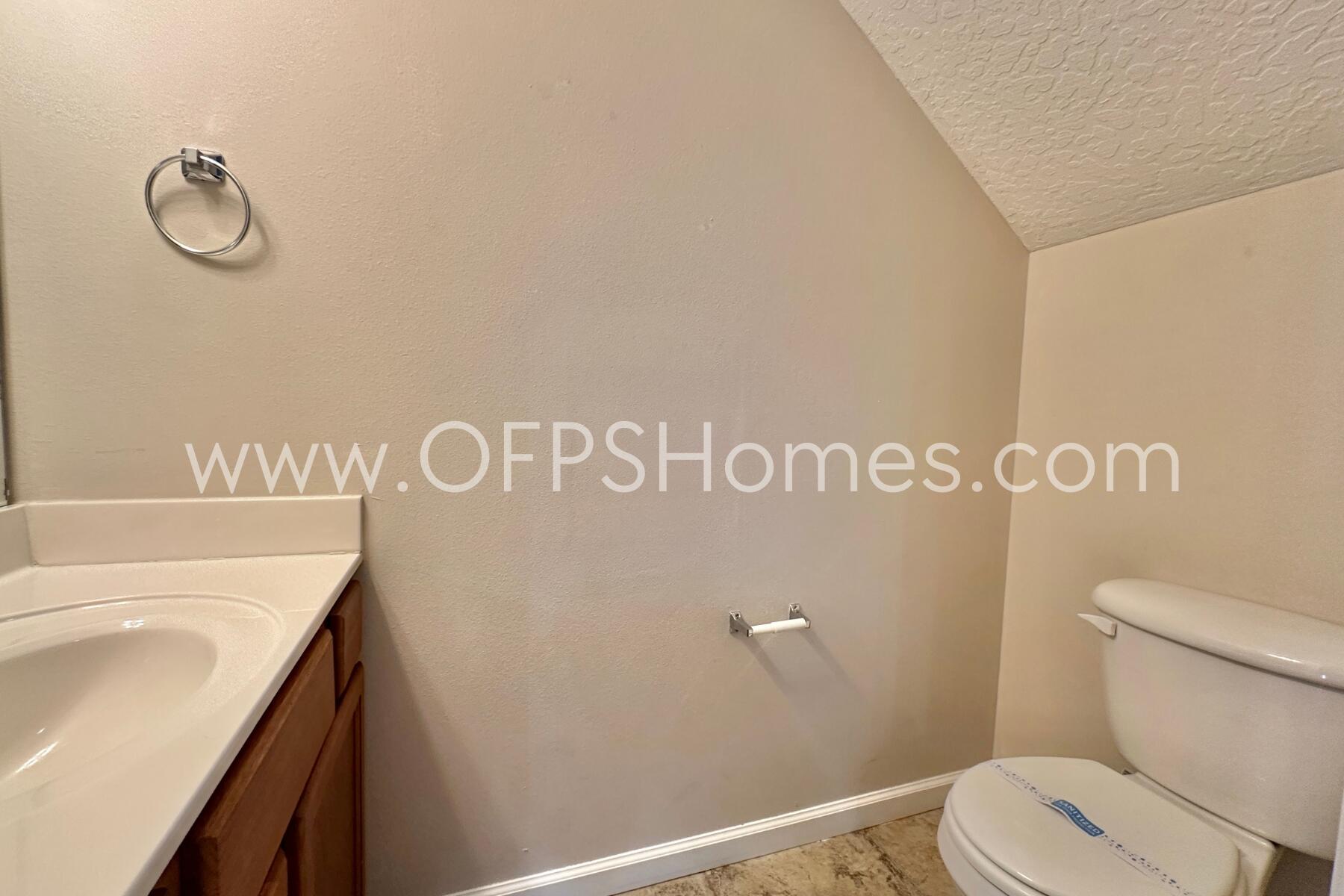 SHAY LIN T/H - Residential Lease