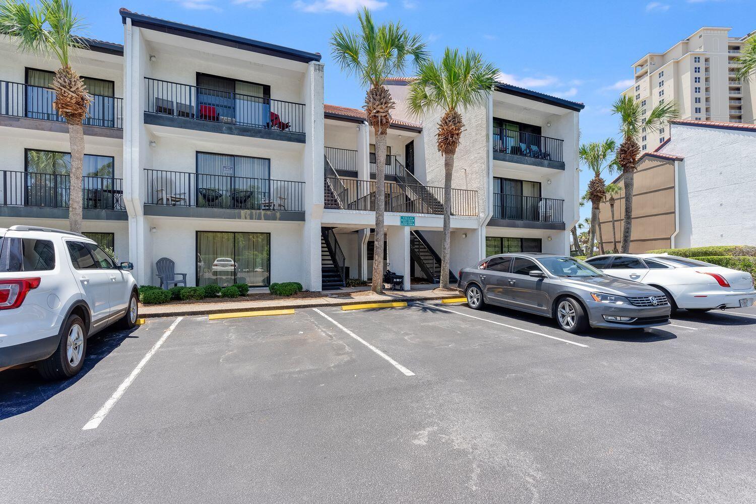 Edgewater Golf Villas V-A - Residential