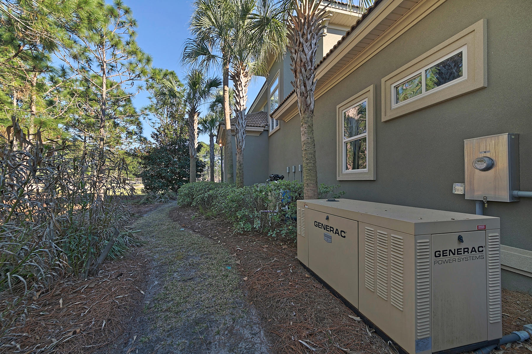 BURNT PINE - Residential