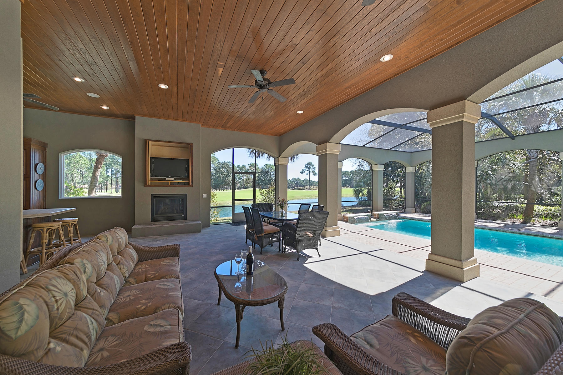 BURNT PINE - Residential