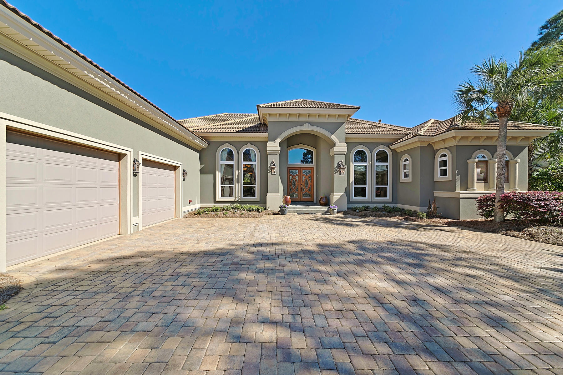 BURNT PINE - Residential
