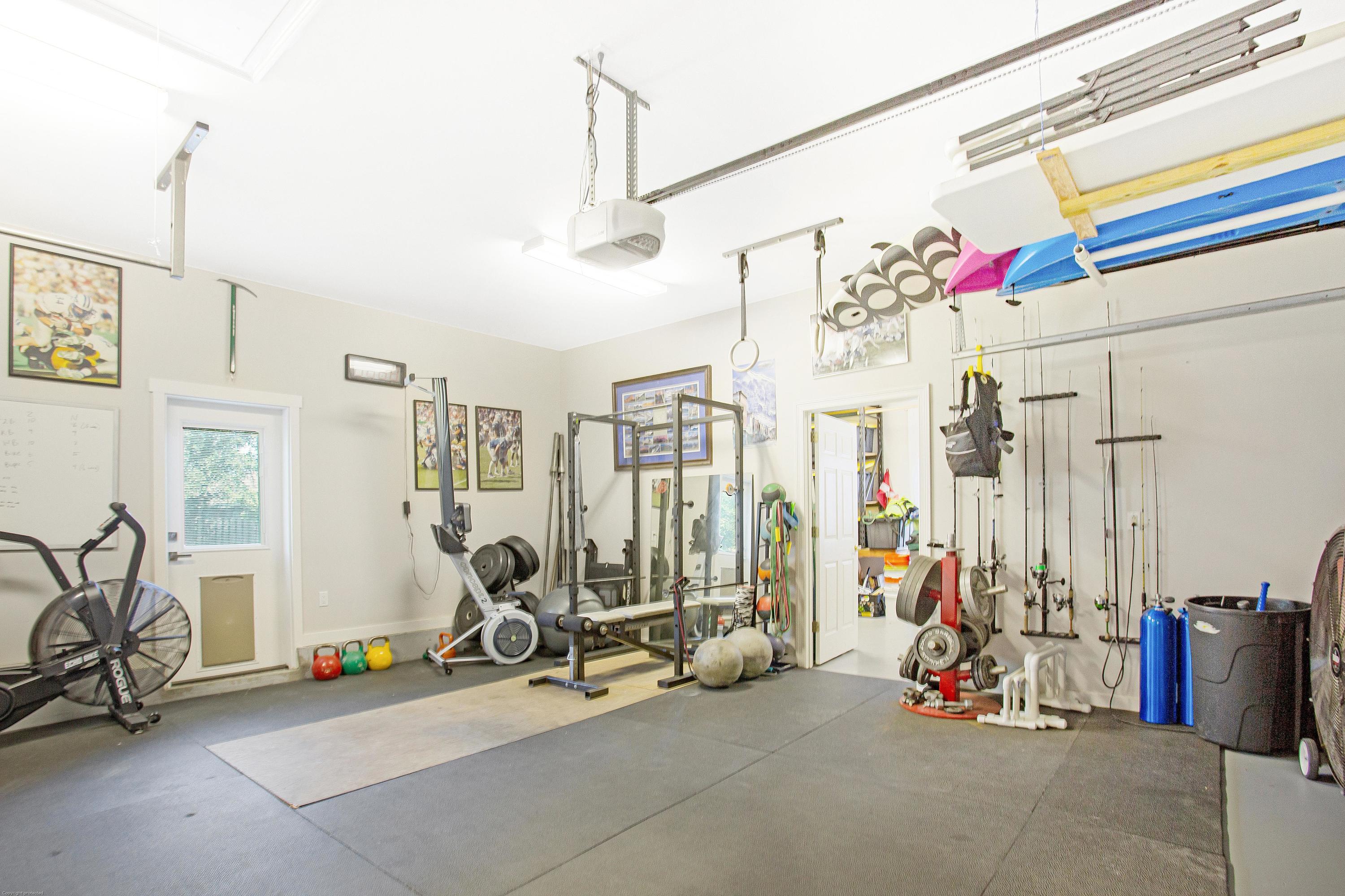 WINDSOR FOREST - Residential