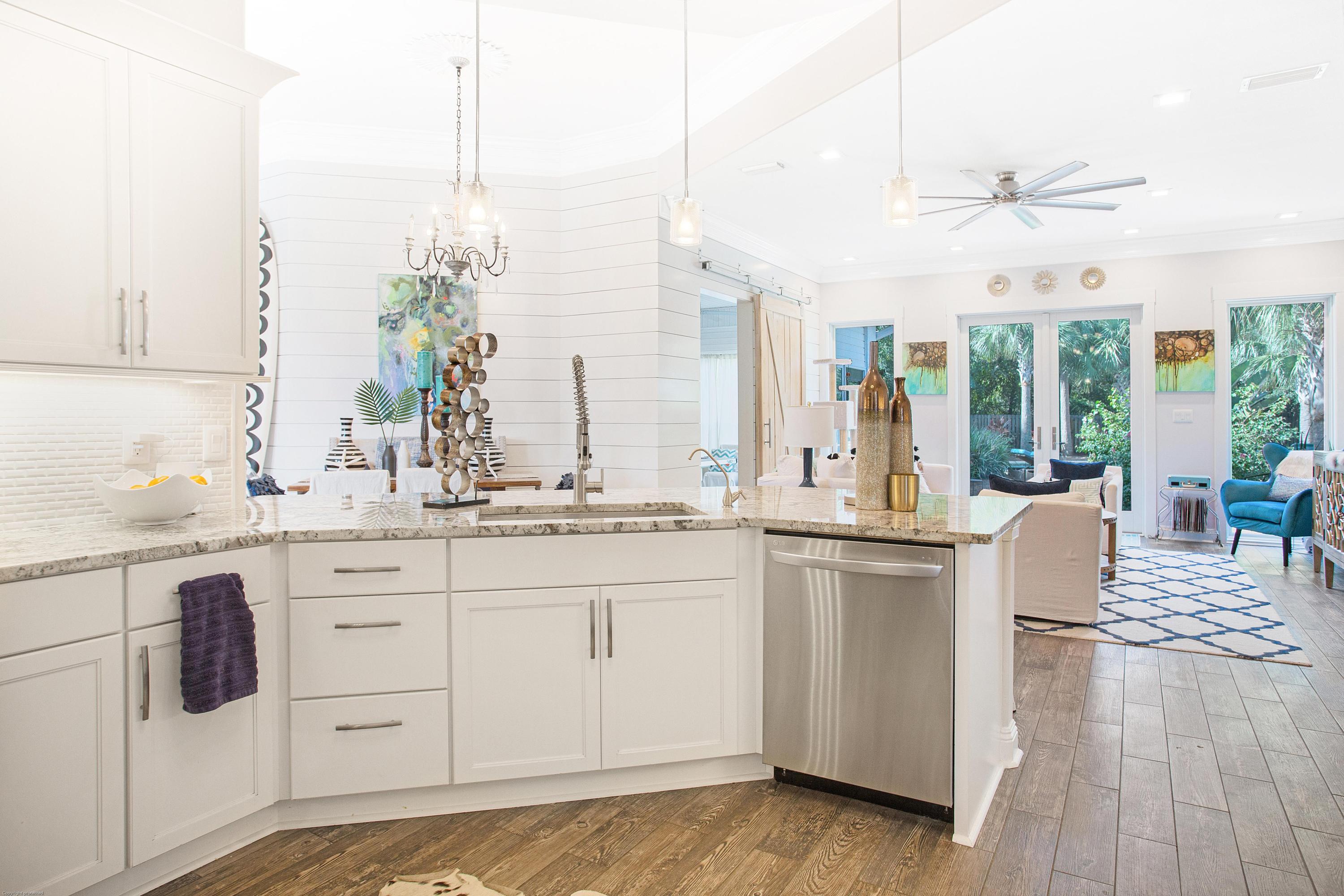 WINDSOR FOREST - Residential