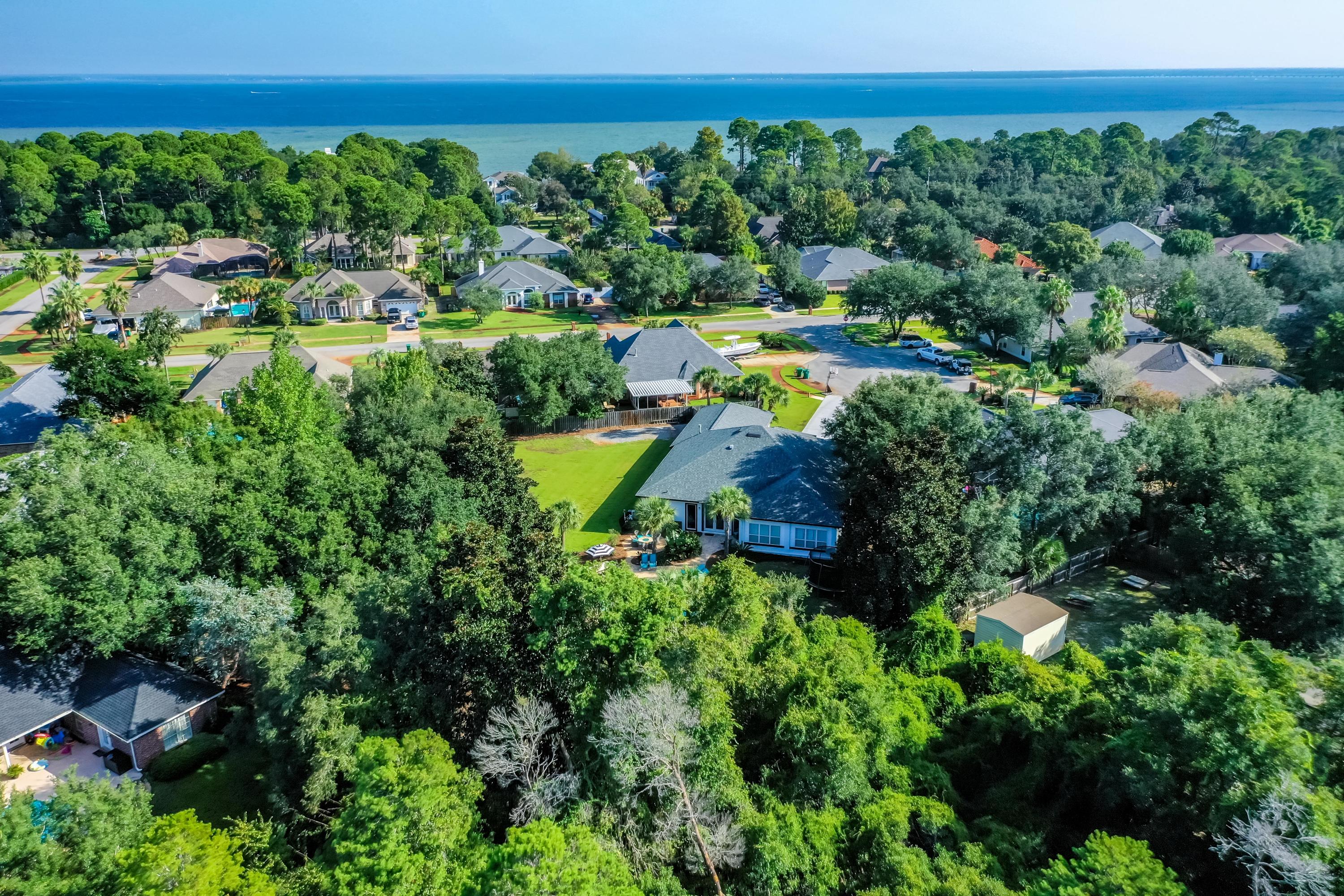 WINDSOR FOREST - Residential