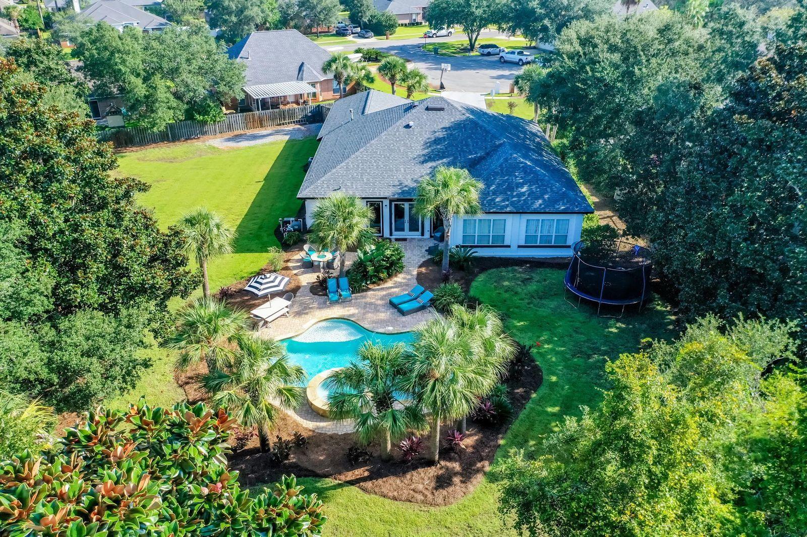 WINDSOR FOREST - Residential