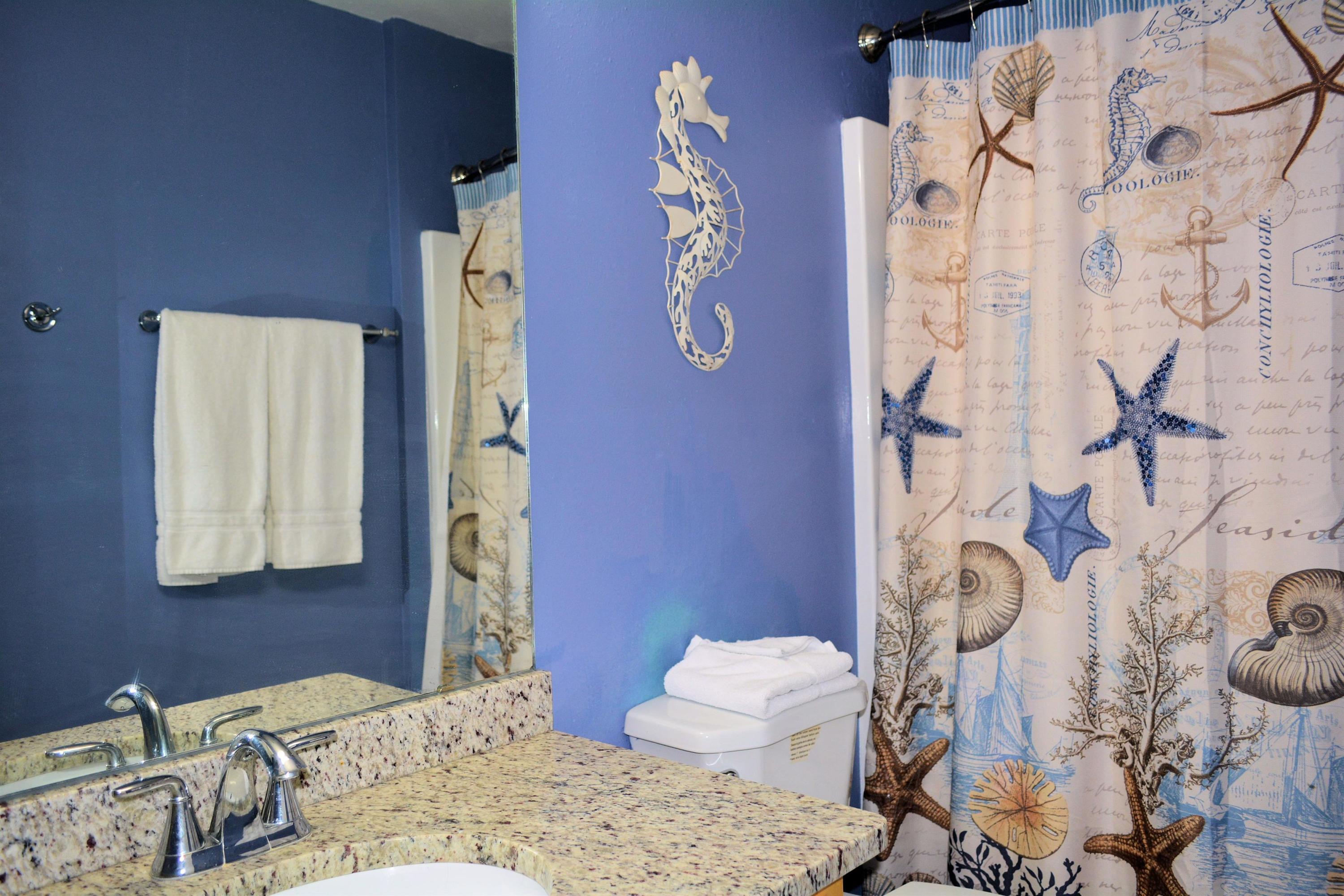 BEACHWOOD VILLAS CONDO - Residential