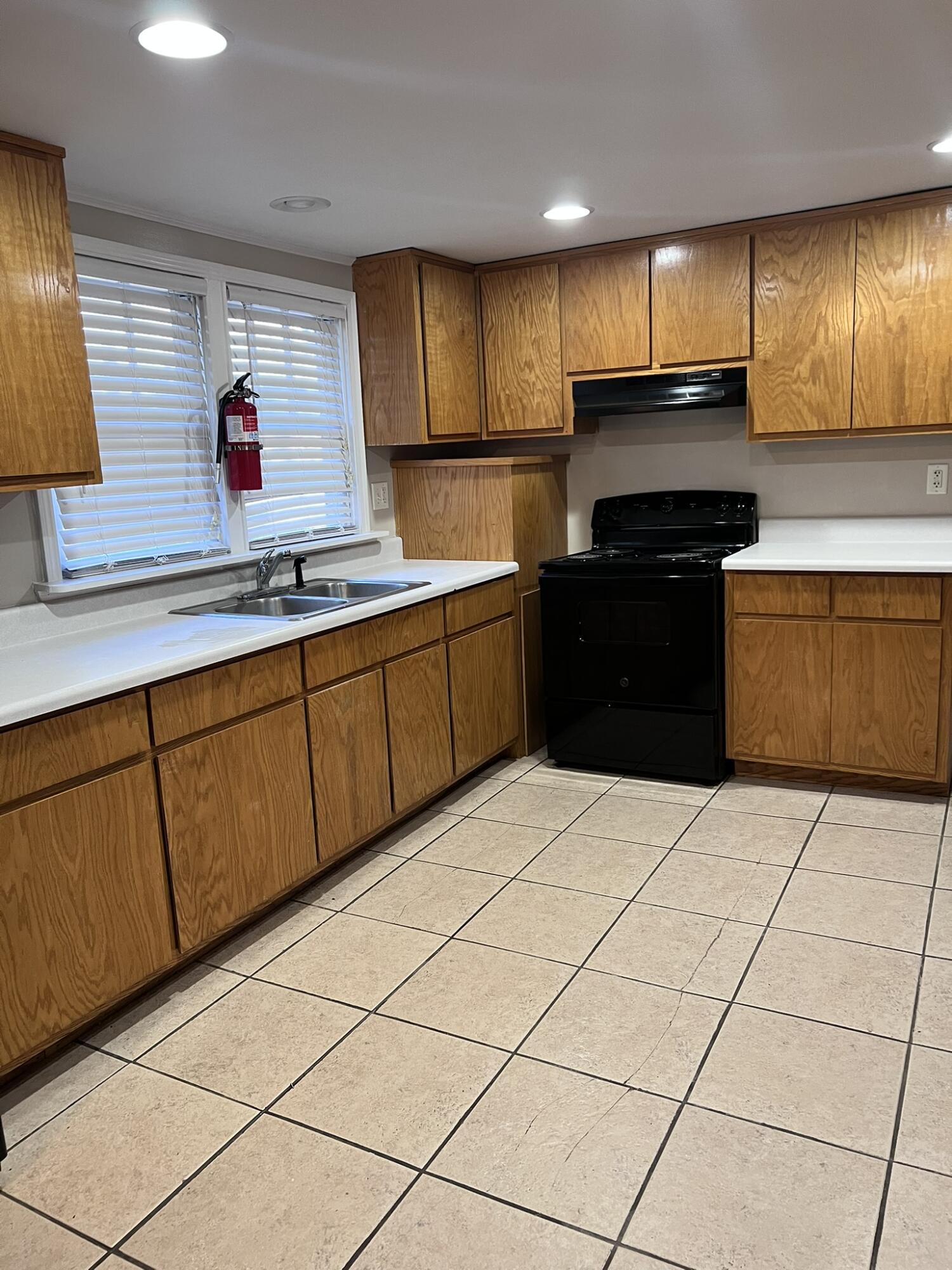 NORTHWOOD ADDN - Residential Lease