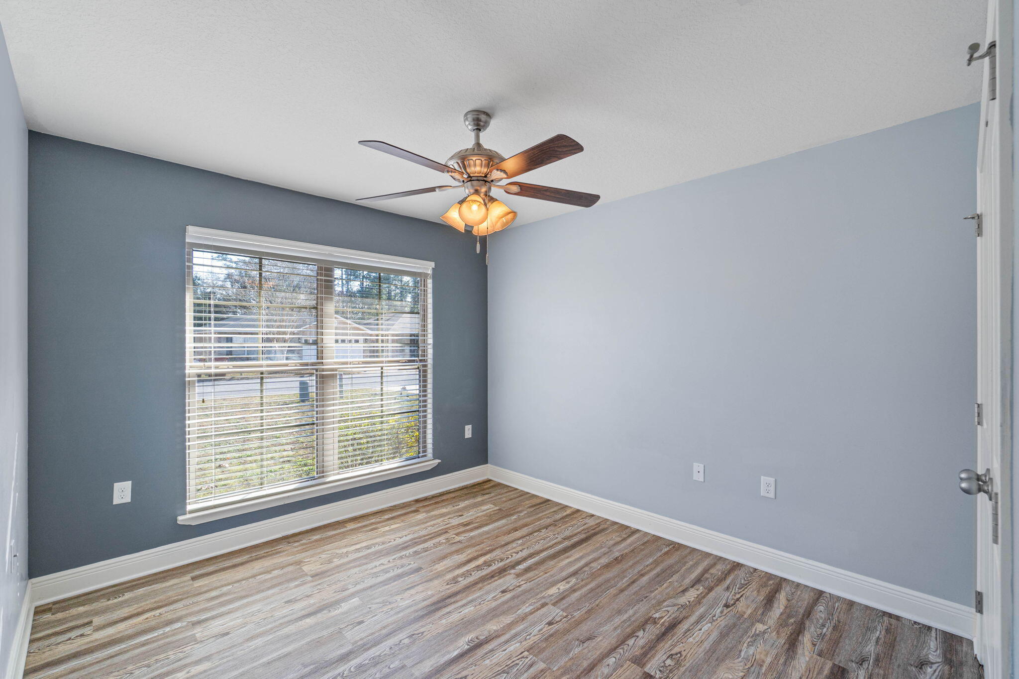 CHIMERA EST - Residential Lease