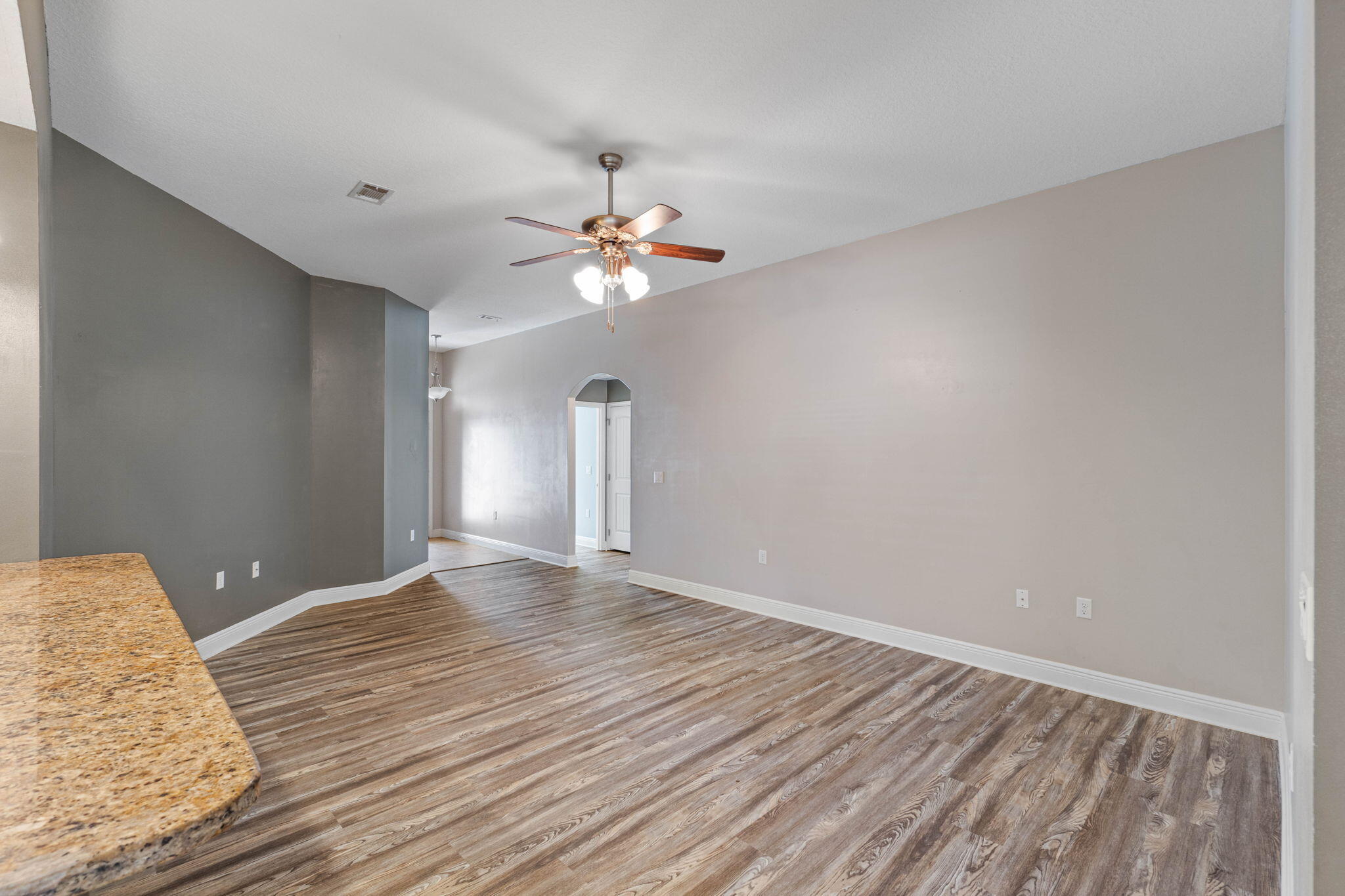 CHIMERA EST - Residential Lease