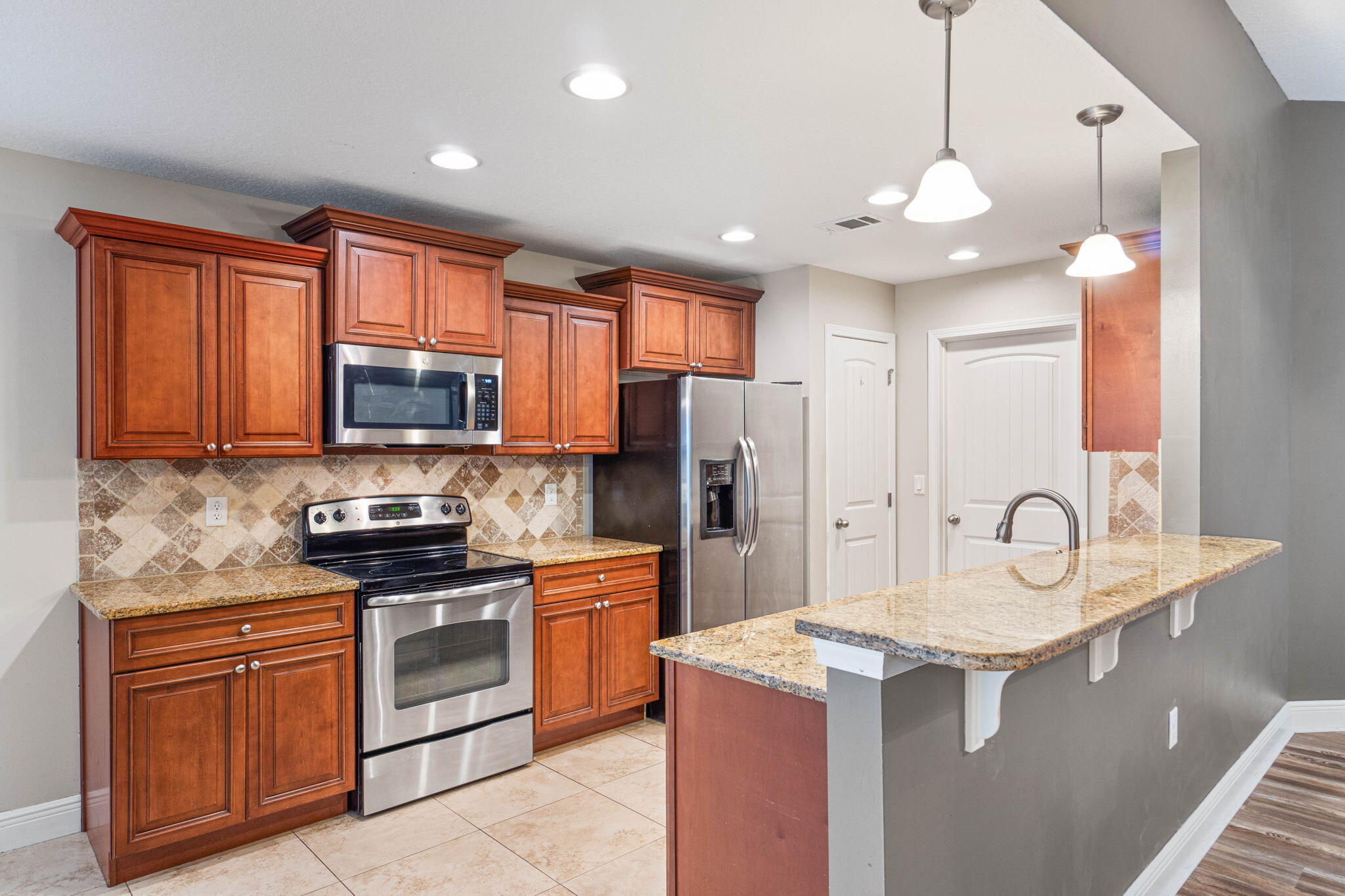 CHIMERA EST - Residential Lease