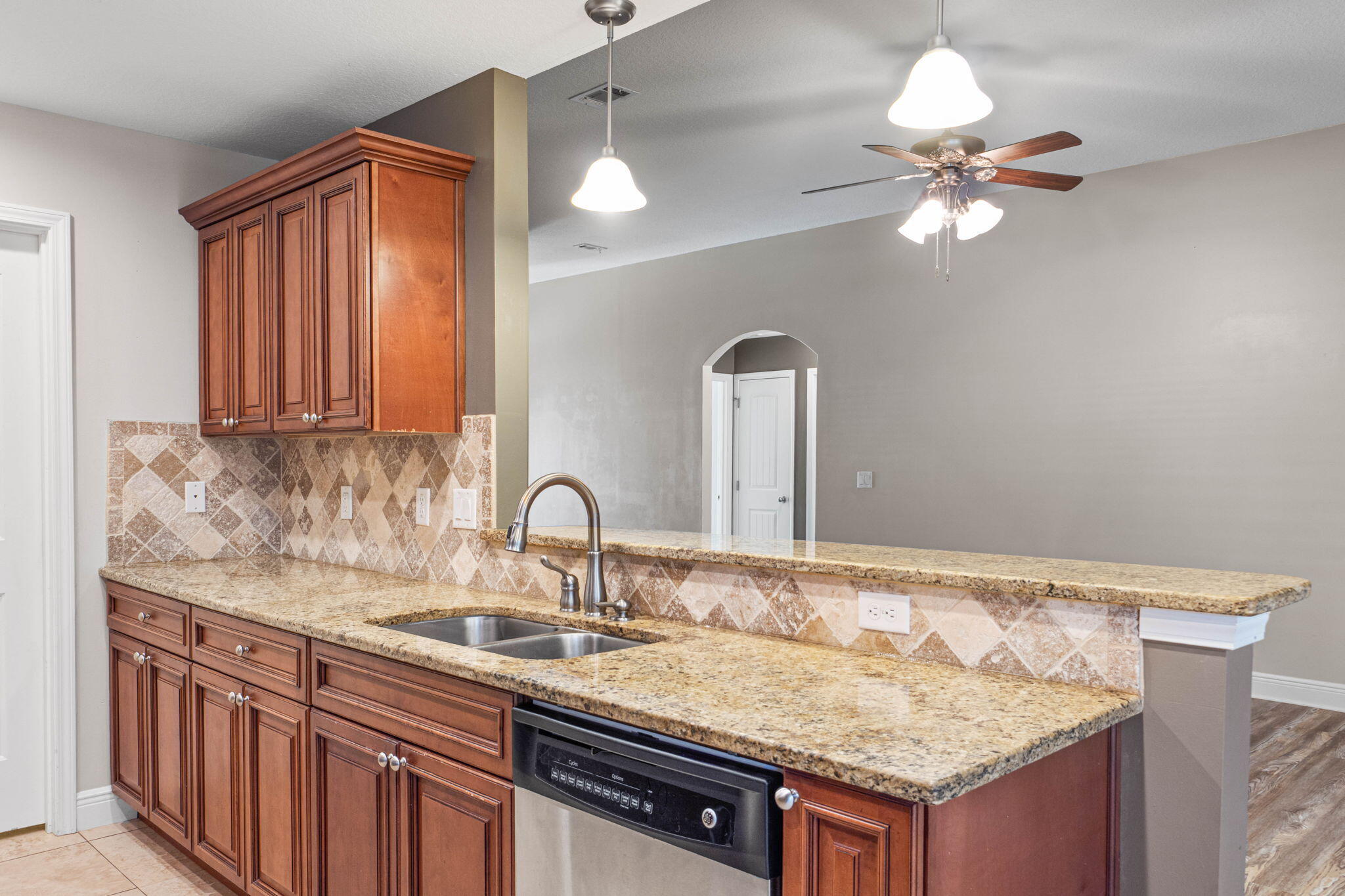 CHIMERA EST - Residential Lease