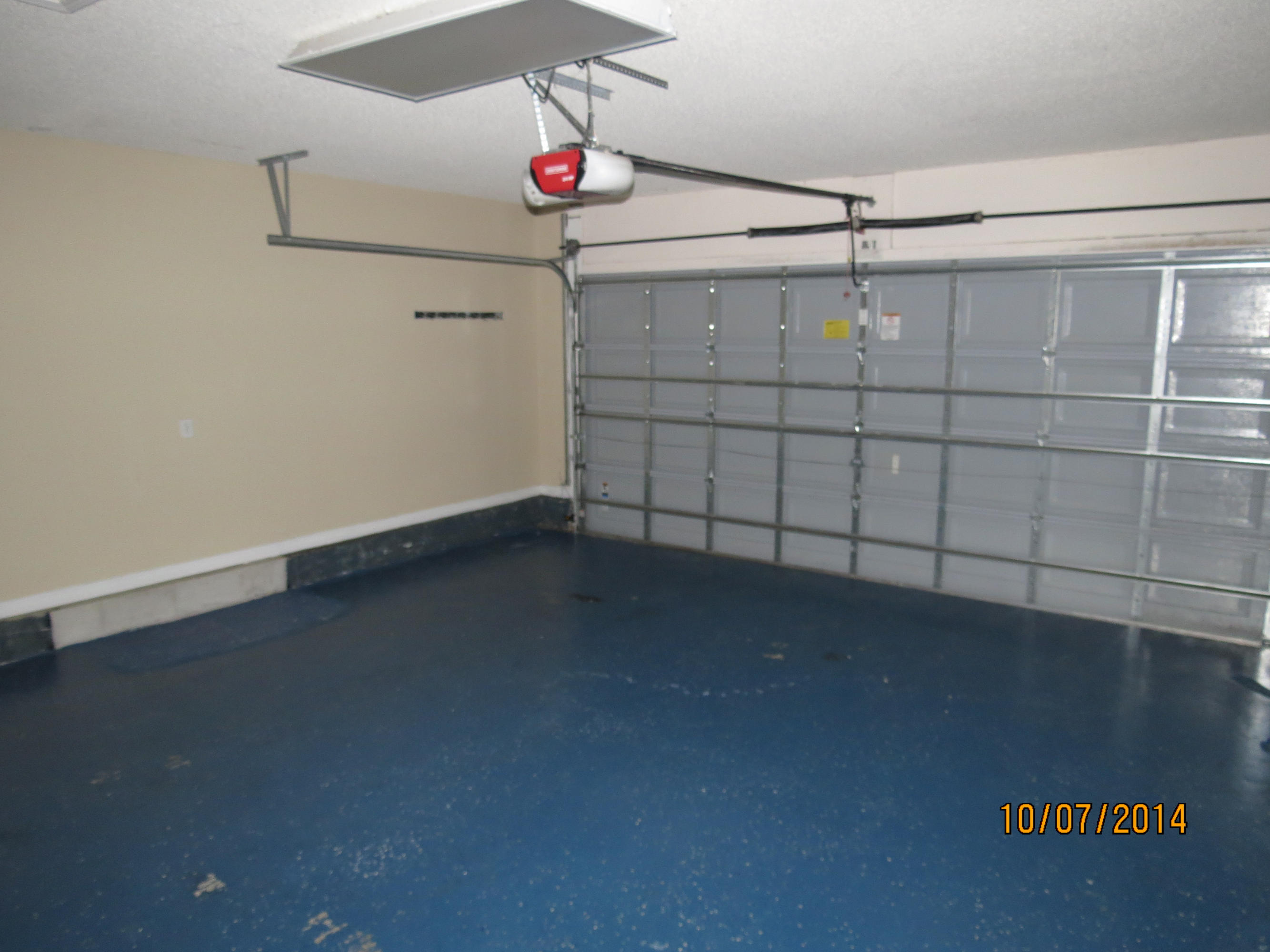 IRON GATE S/D PH I - Residential Lease