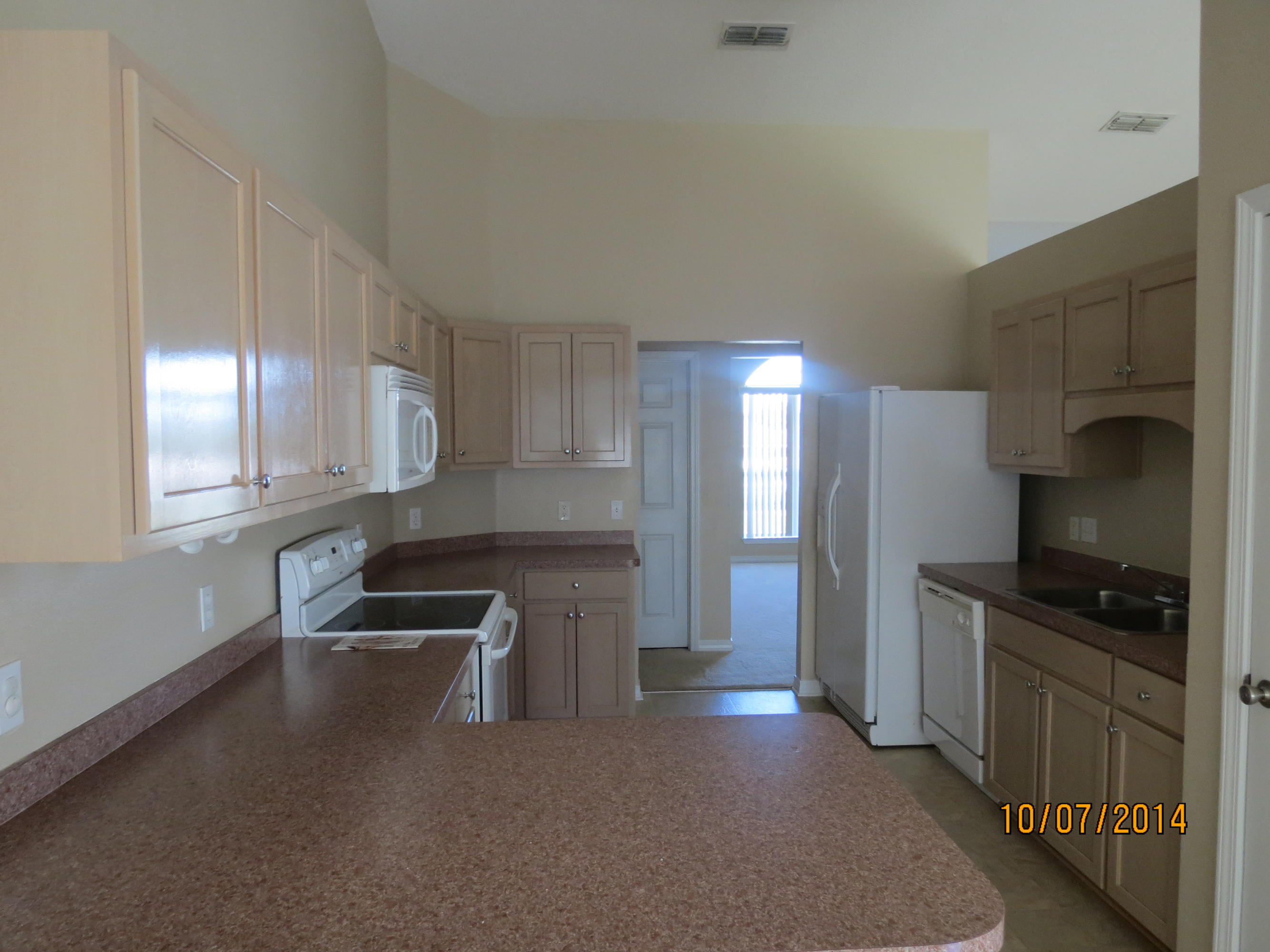 IRON GATE S/D PH I - Residential Lease