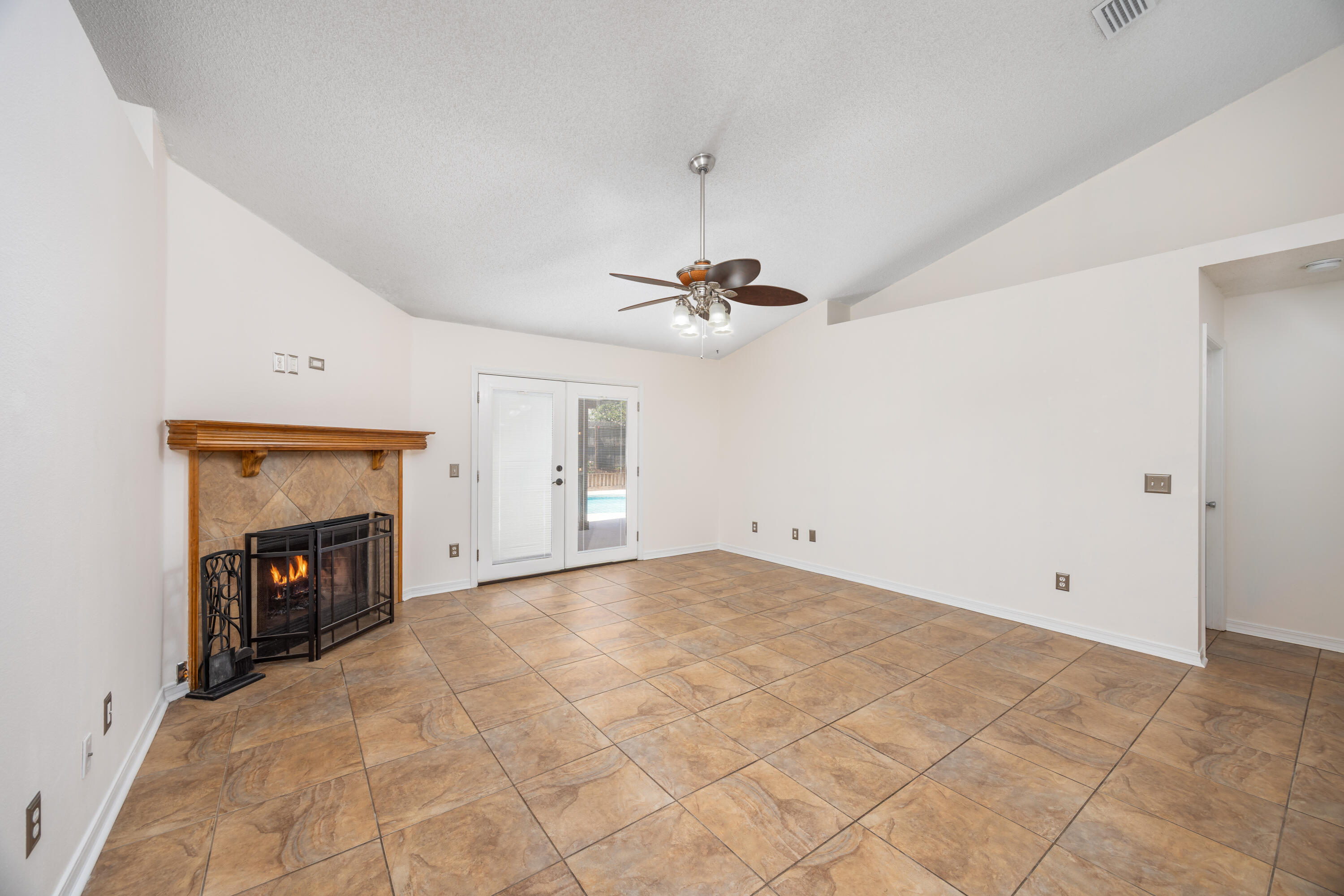 SANDY BEACH ESTATES - Residential