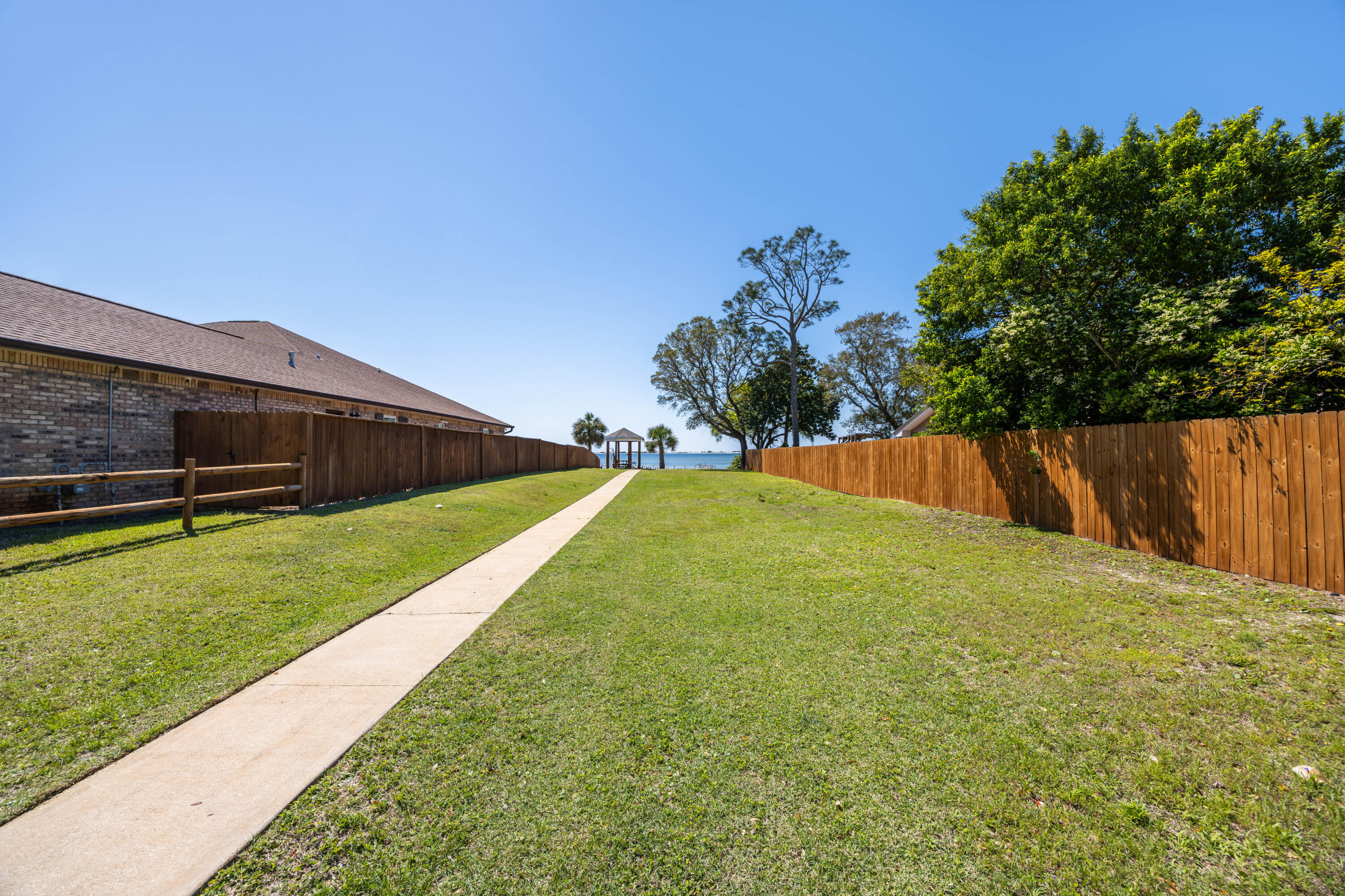 SANDY BEACH ESTATES - Residential