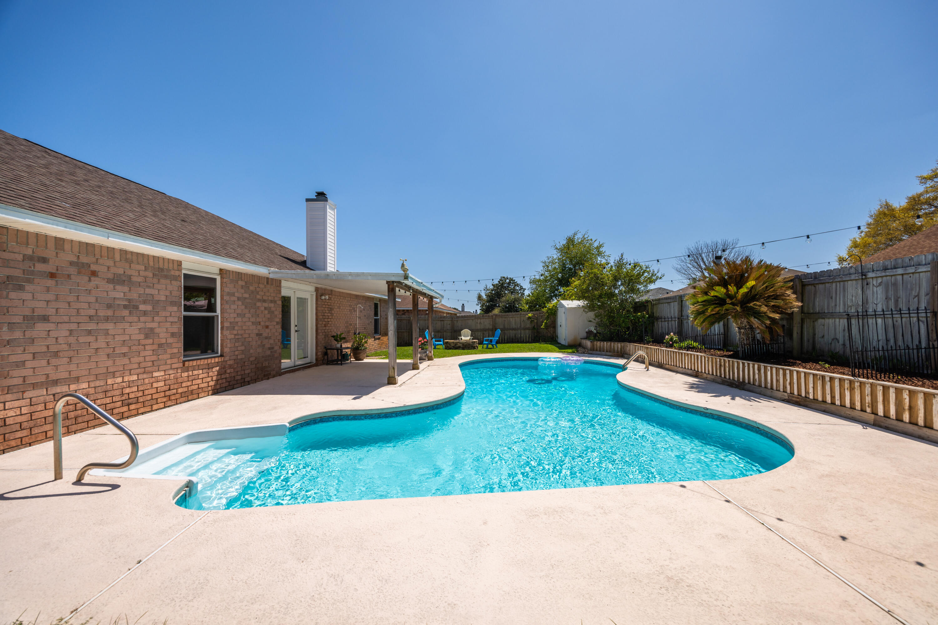 SANDY BEACH ESTATES - Residential