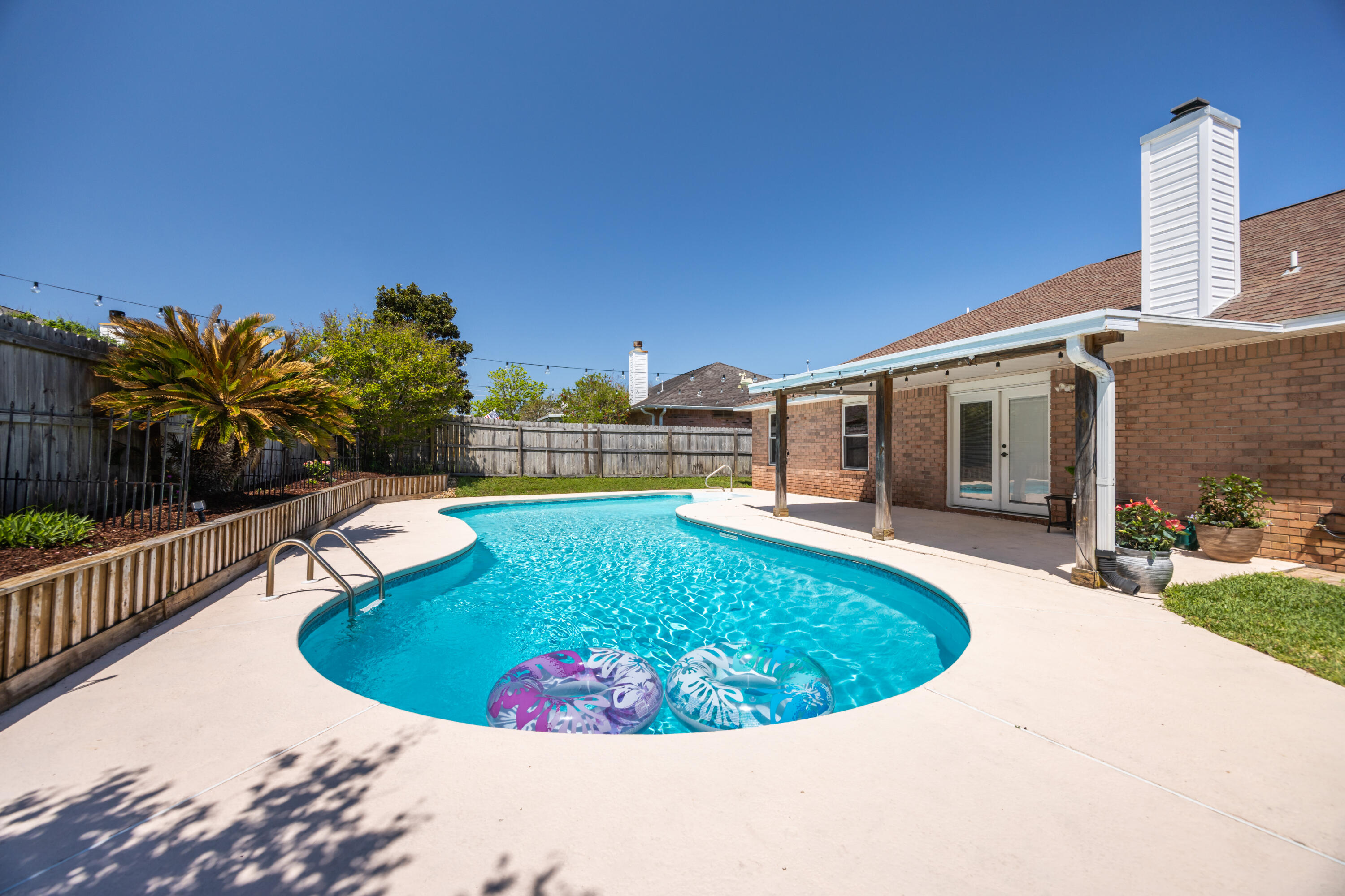SANDY BEACH ESTATES - Residential