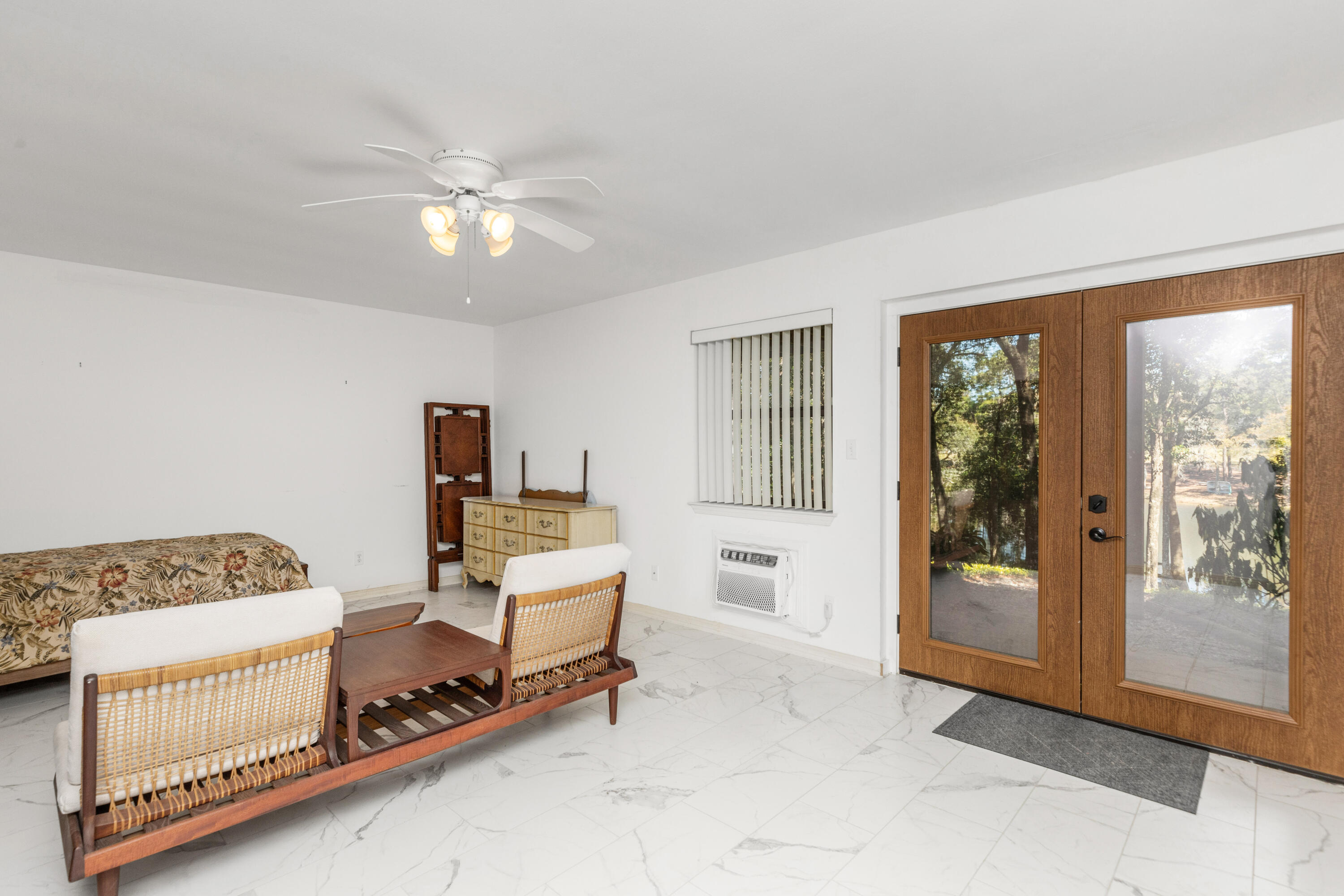 Rocky Bayou Country Club Estates - Residential