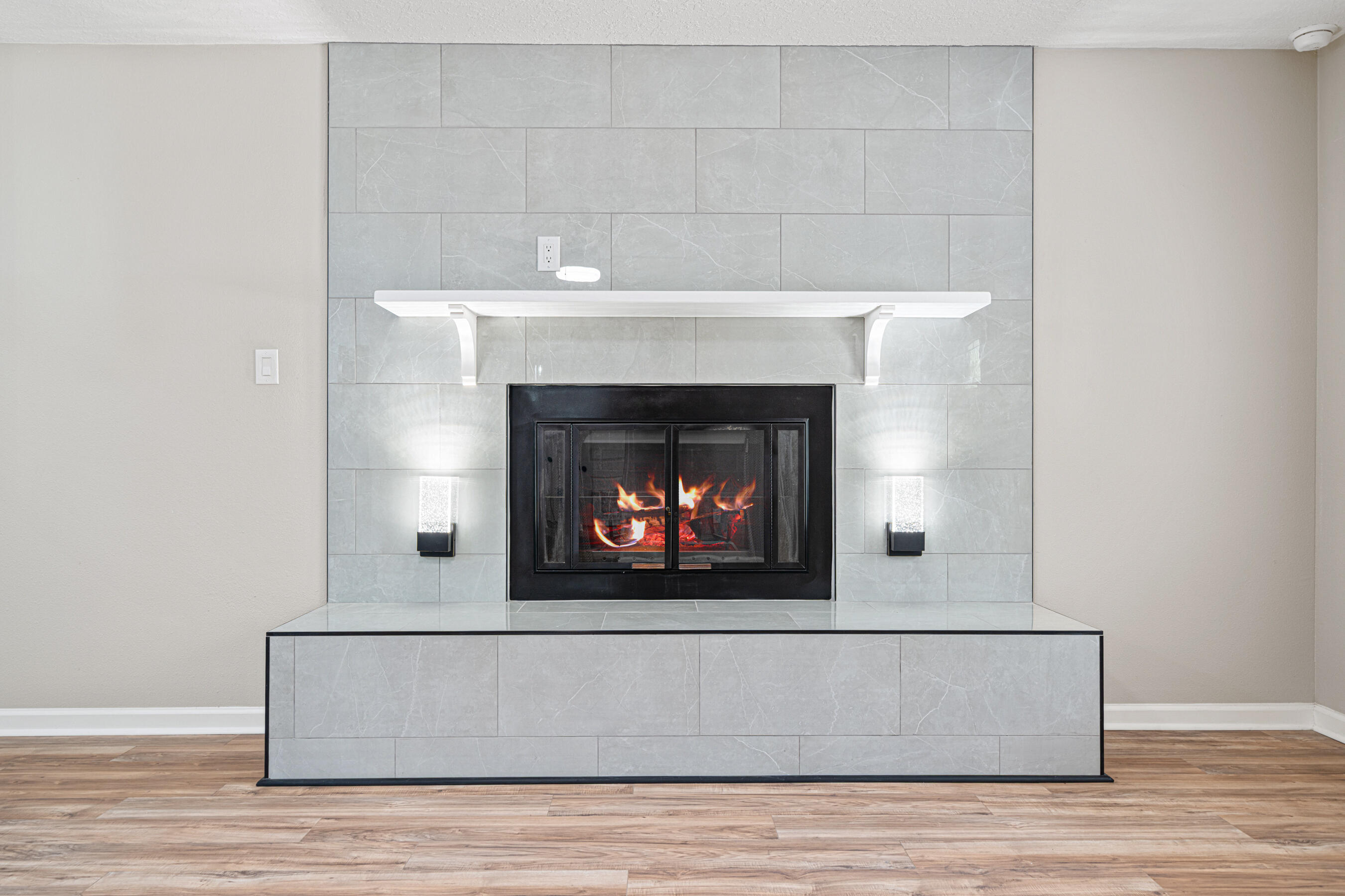 HOLLEY/NAVARRE - Residential