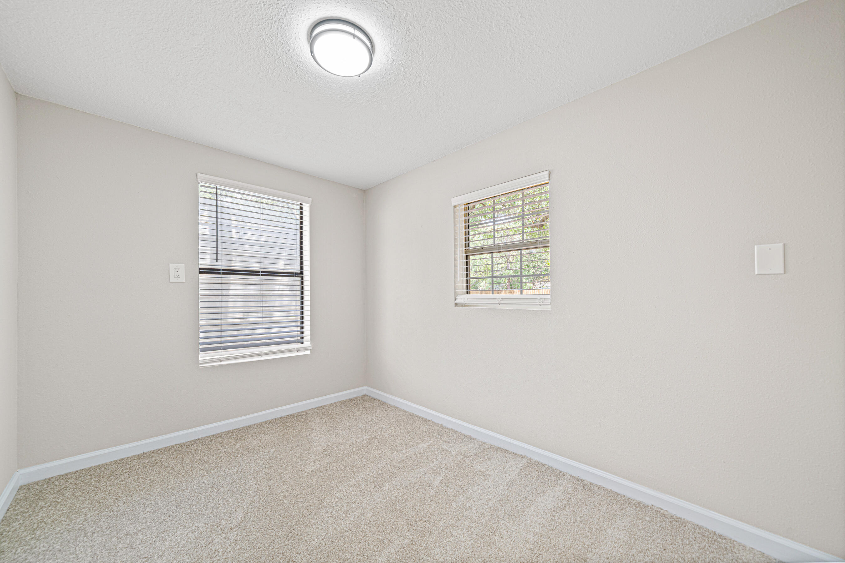 HOLLEY/NAVARRE - Residential