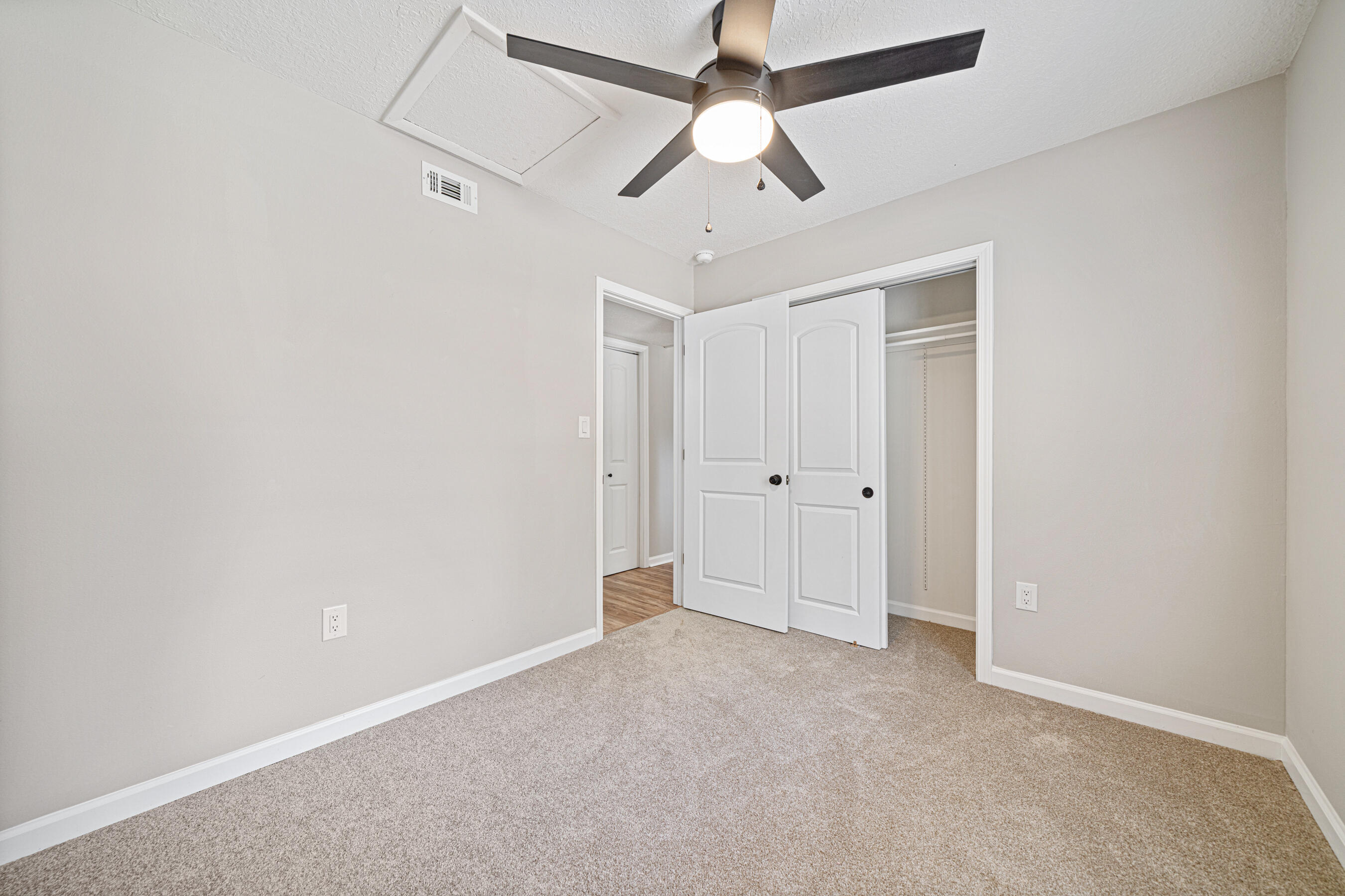 HOLLEY/NAVARRE - Residential