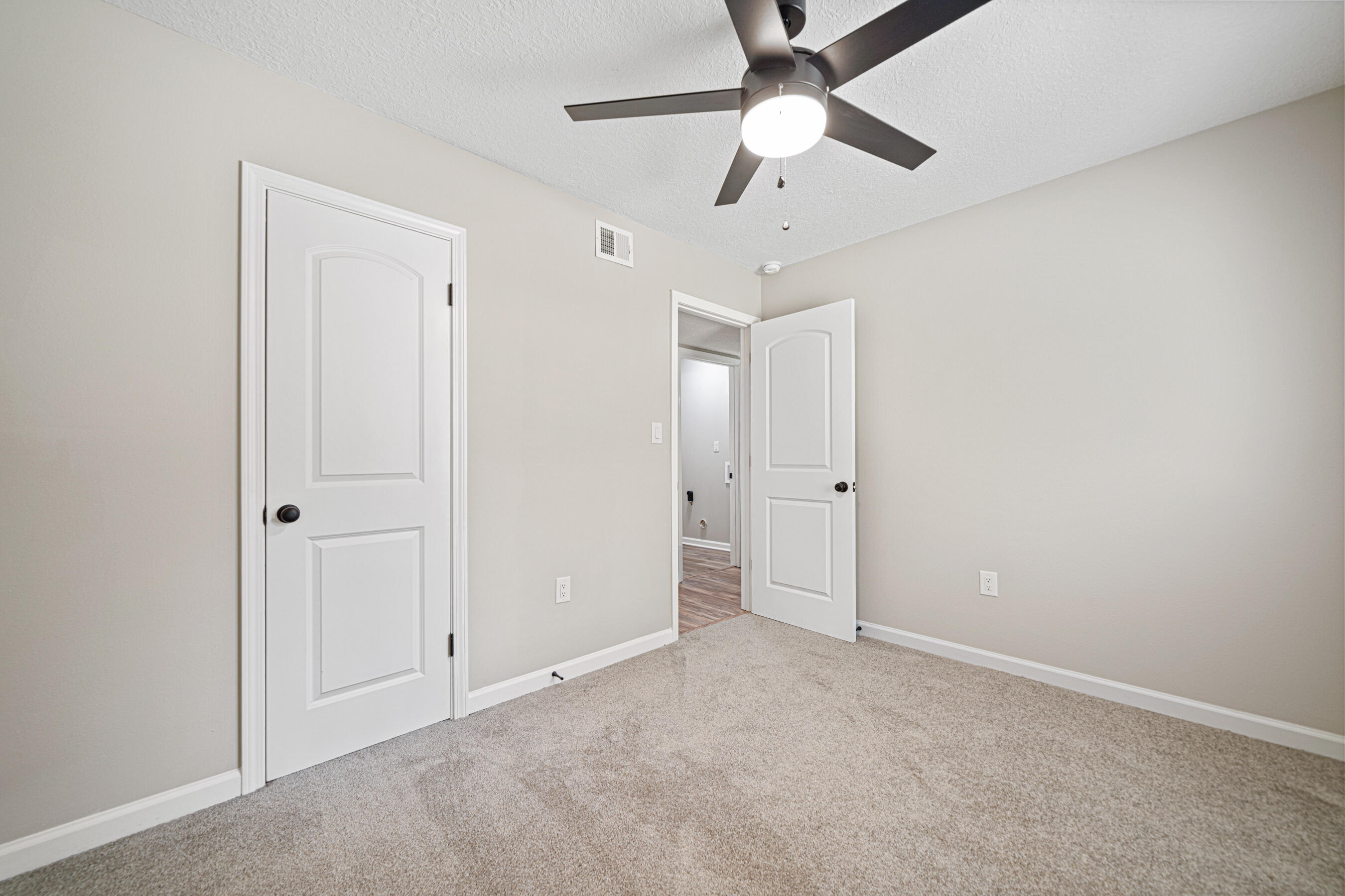 HOLLEY/NAVARRE - Residential
