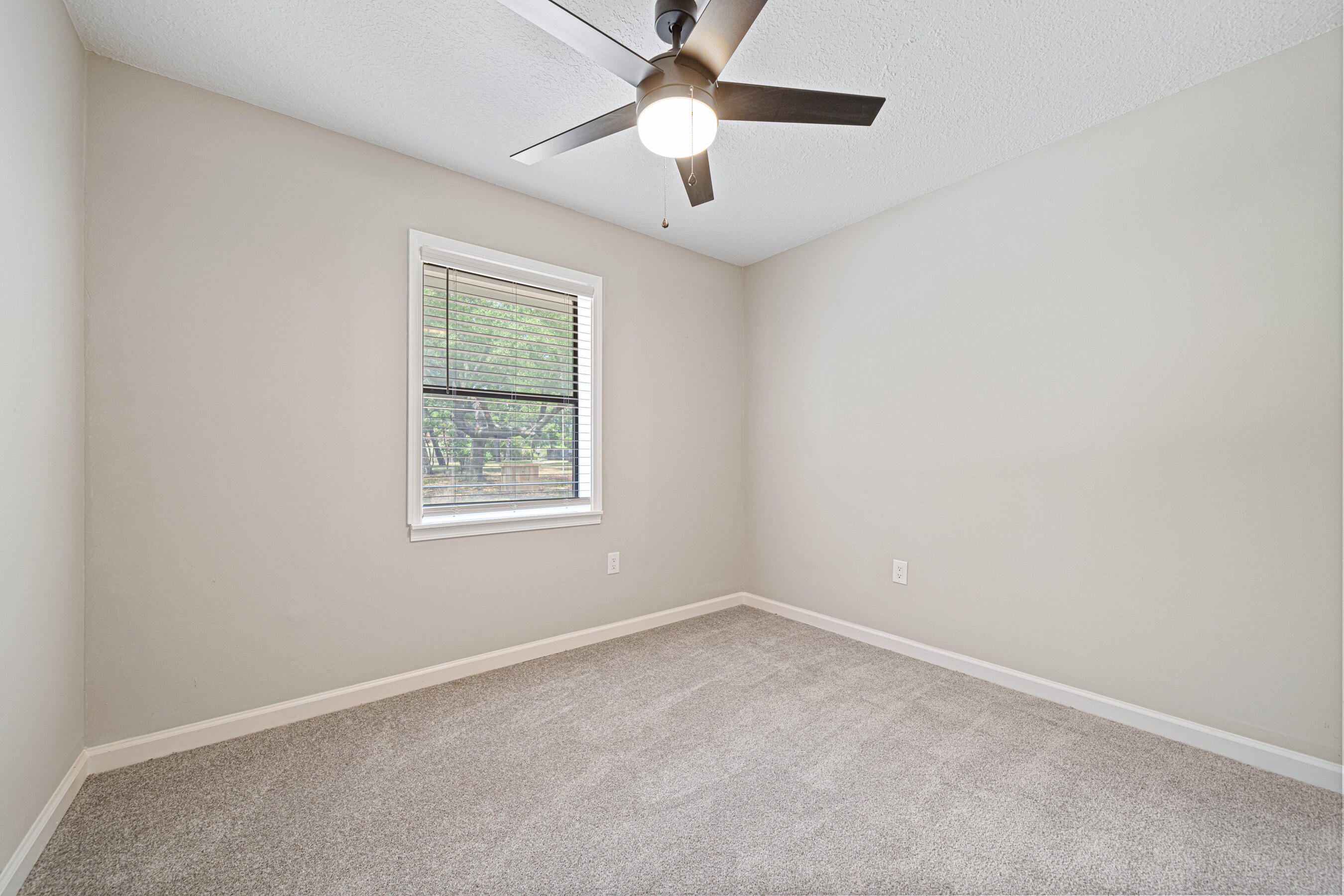 HOLLEY/NAVARRE - Residential