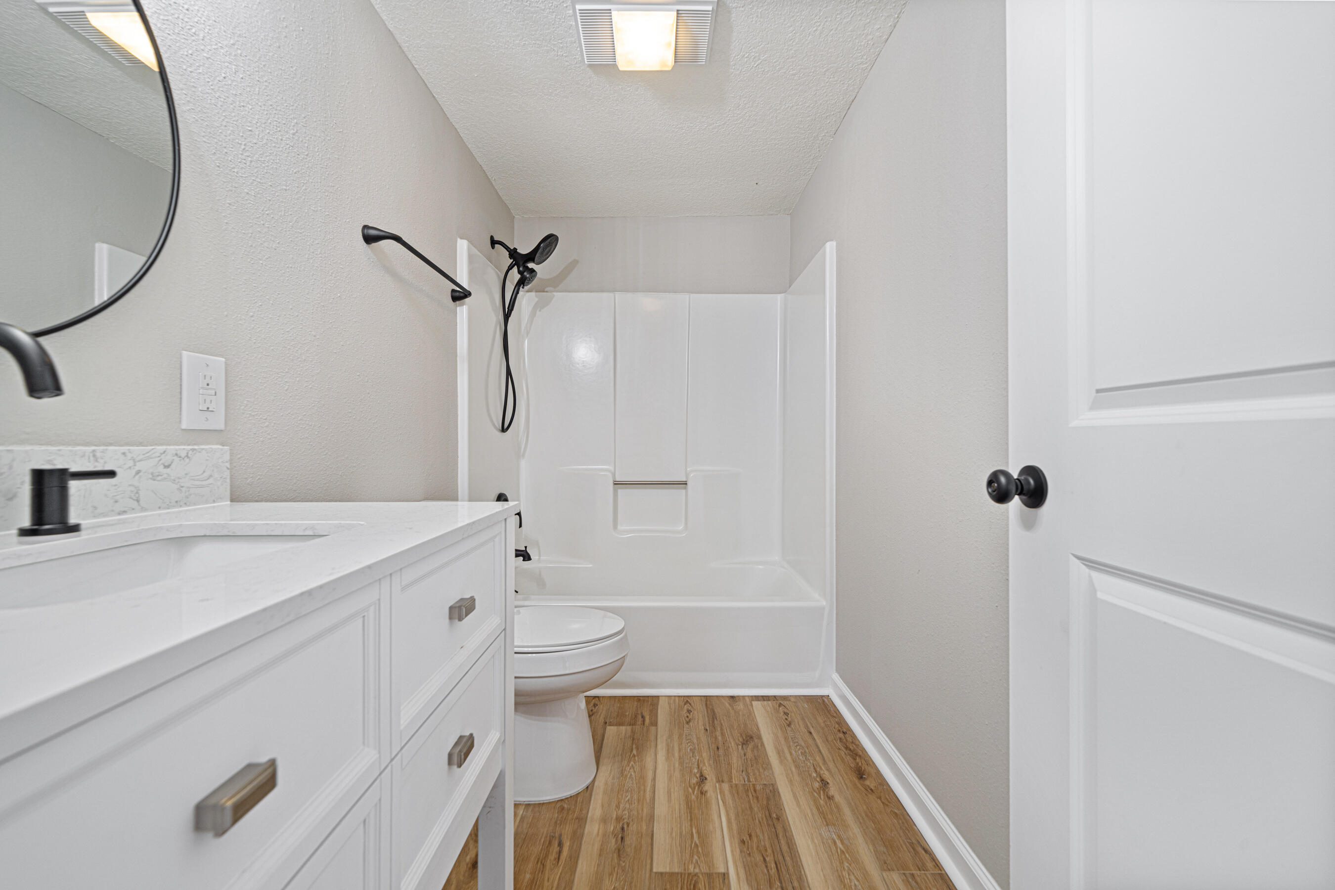 HOLLEY/NAVARRE - Residential