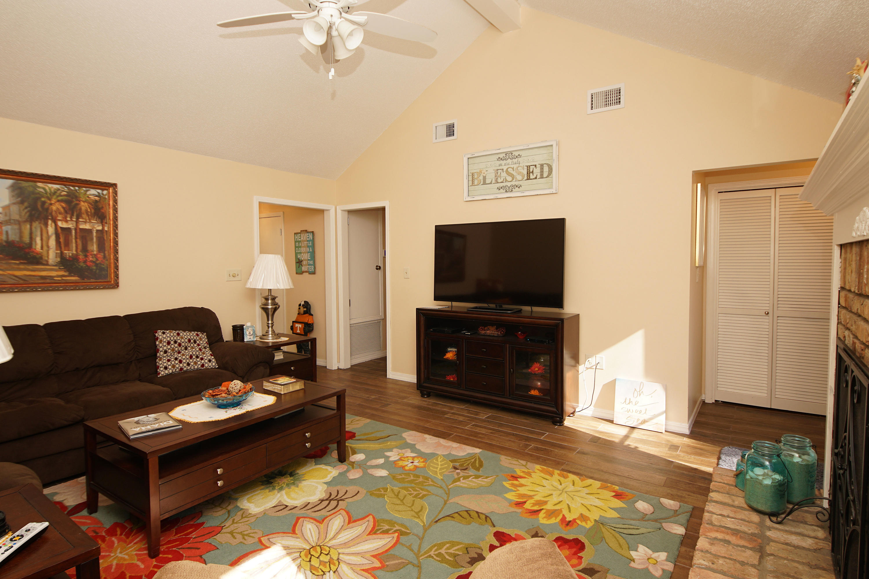 SPENCERS CROSSING - Residential